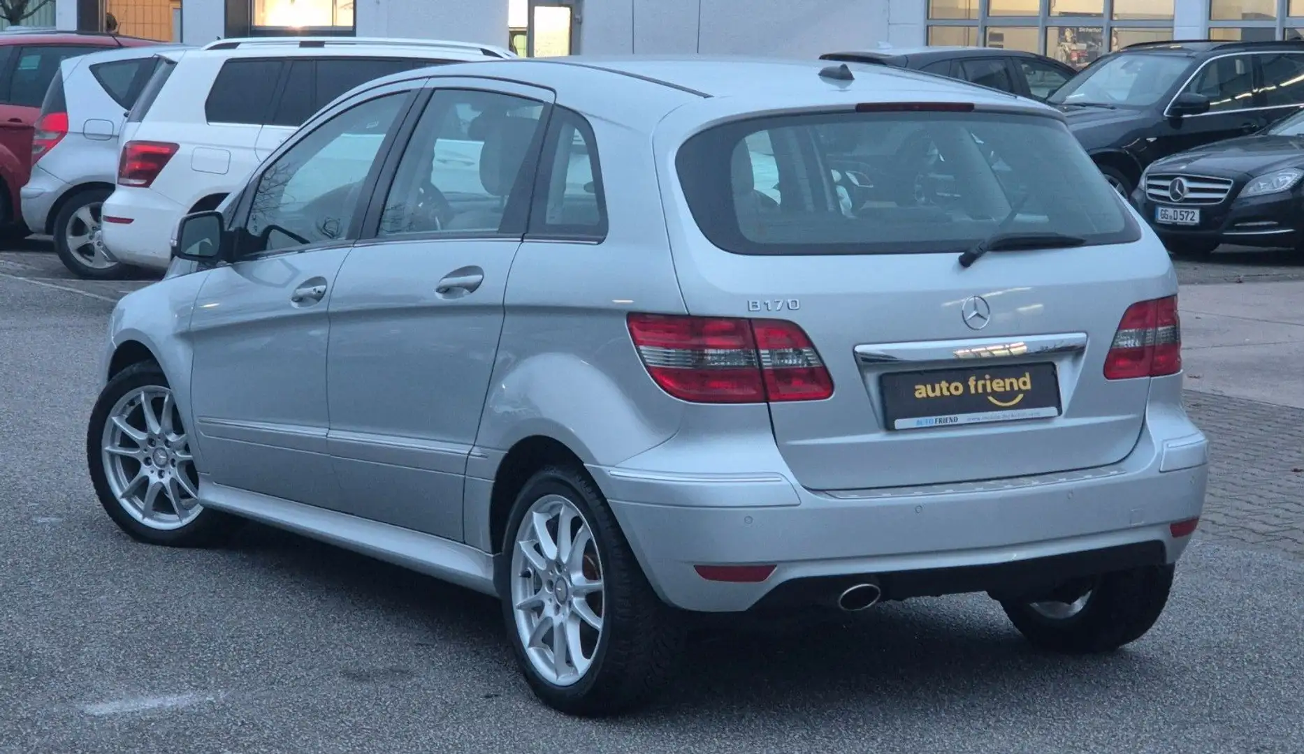 Mercedes-Benz B 170 BLUEEFFICIENCY LEDER/PDC/SHZ/ALLWETTER Argent - 2