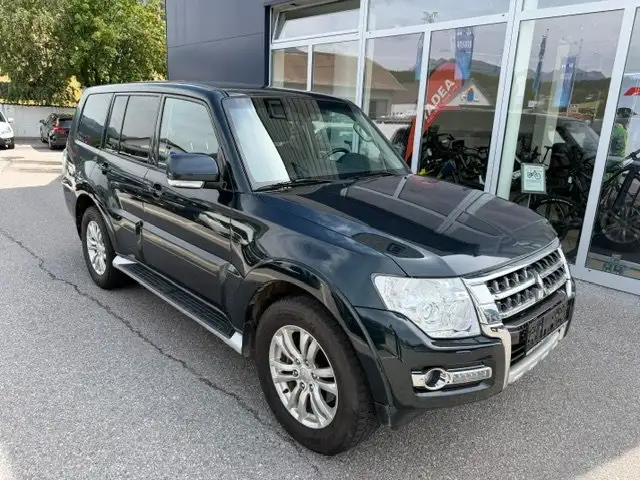 Mitsubishi Pajero 3.2 DI-D Edition 100 (5-trg.) *Untersetzung*