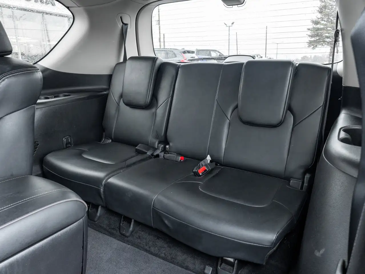 Nissan Armada снимка Nissan Armada