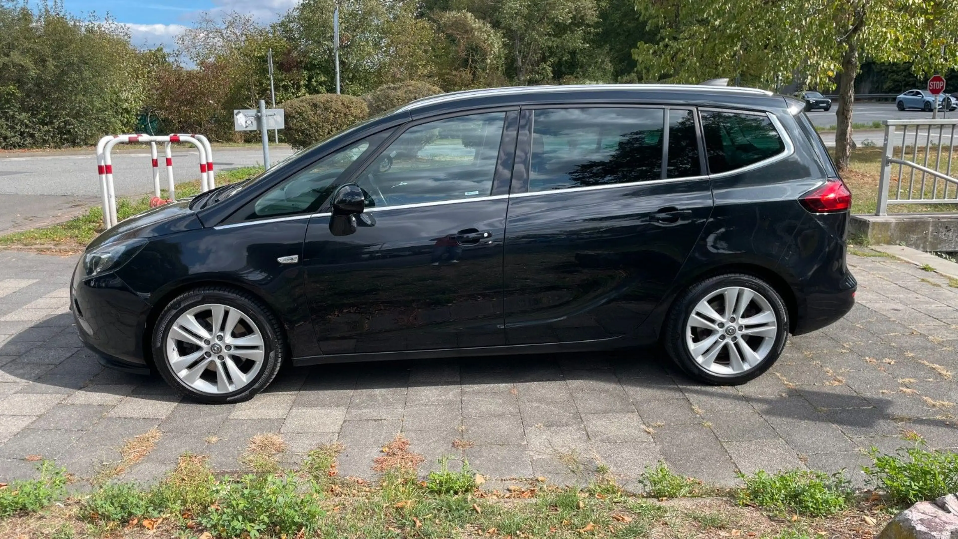 Opel Zafira Tourer Zafira C Tourer 2.0 CDTI / 7 Sitzer / Navi  AHK — photo 3