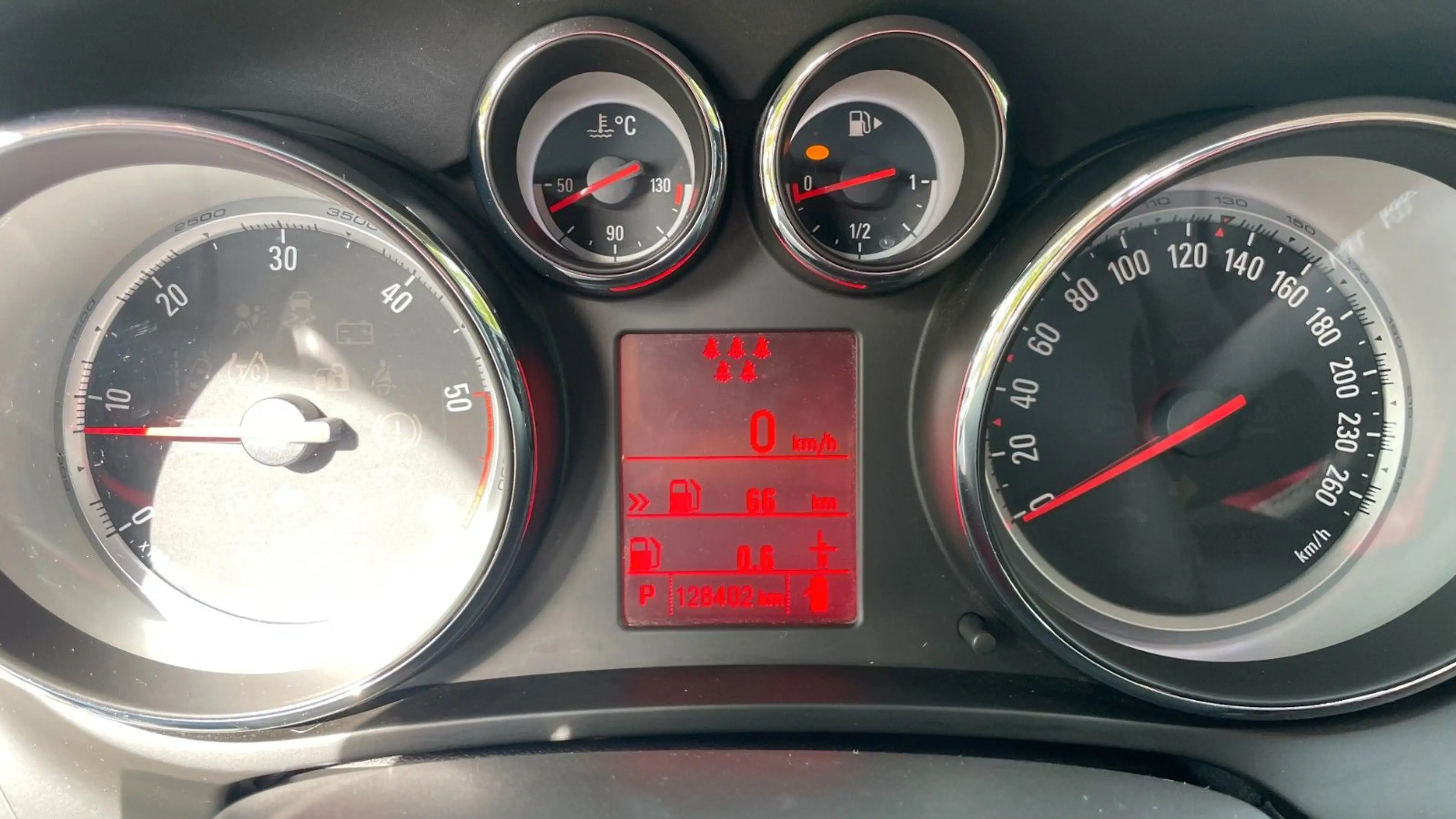 Opel Zafira Tourer Zafira C Tourer 2.0 CDTI / 7 Sitzer / Navi  AHK — photo 13