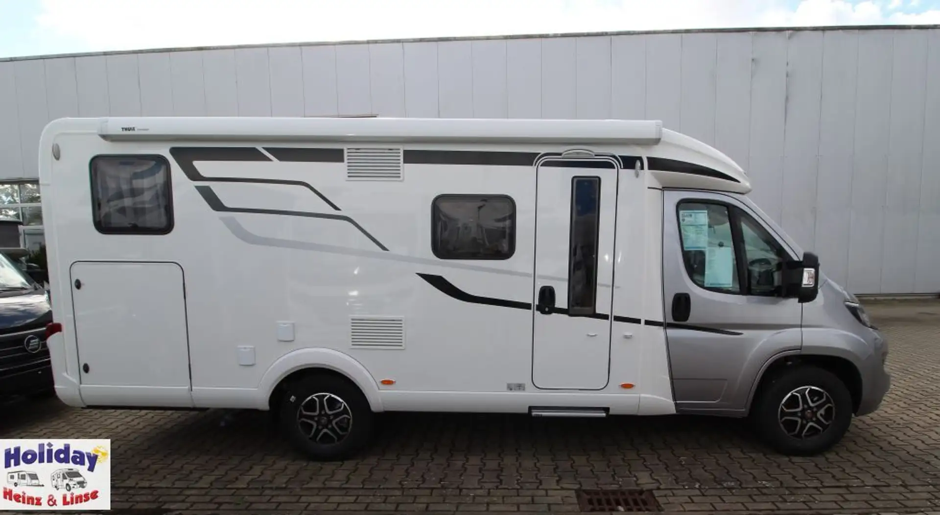 Hymer/Eriba Exsis-t 580 Pure 140 PS Automatik Linie: Pure - 1