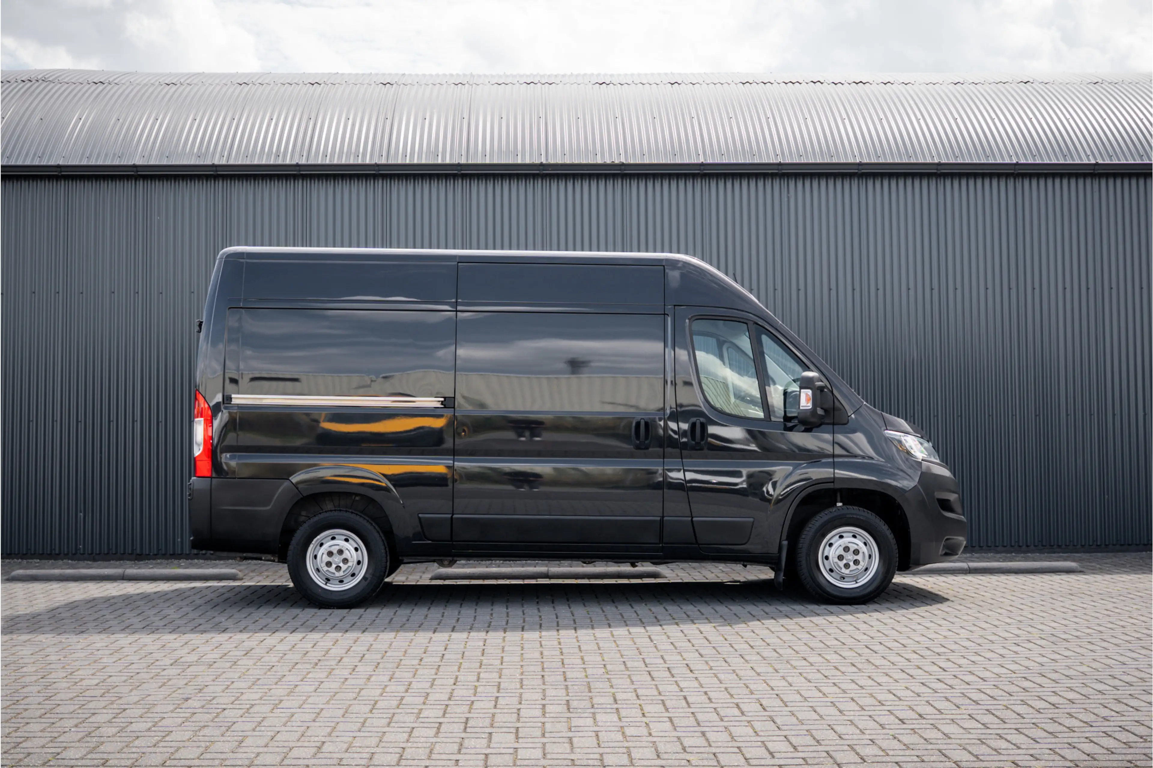 Peugeot Boxer 2.2 BlueHDi 140 L2H2 | 140 PK | 3-Zits | Cruise | — photo 7