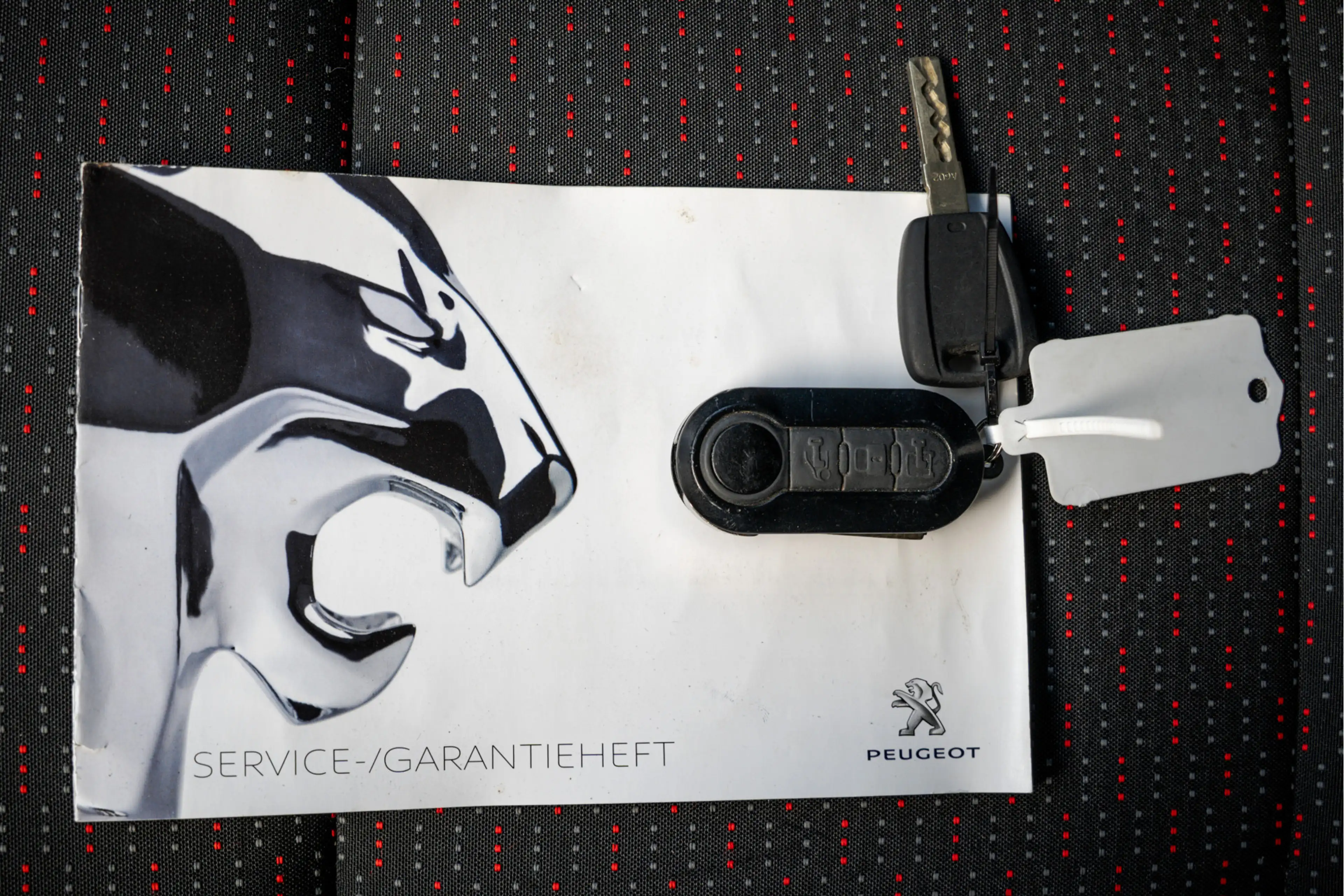 Peugeot Boxer 2.2 BlueHDi 140 L2H2 | 140 PK | 3-Zits | Cruise | — photo 26