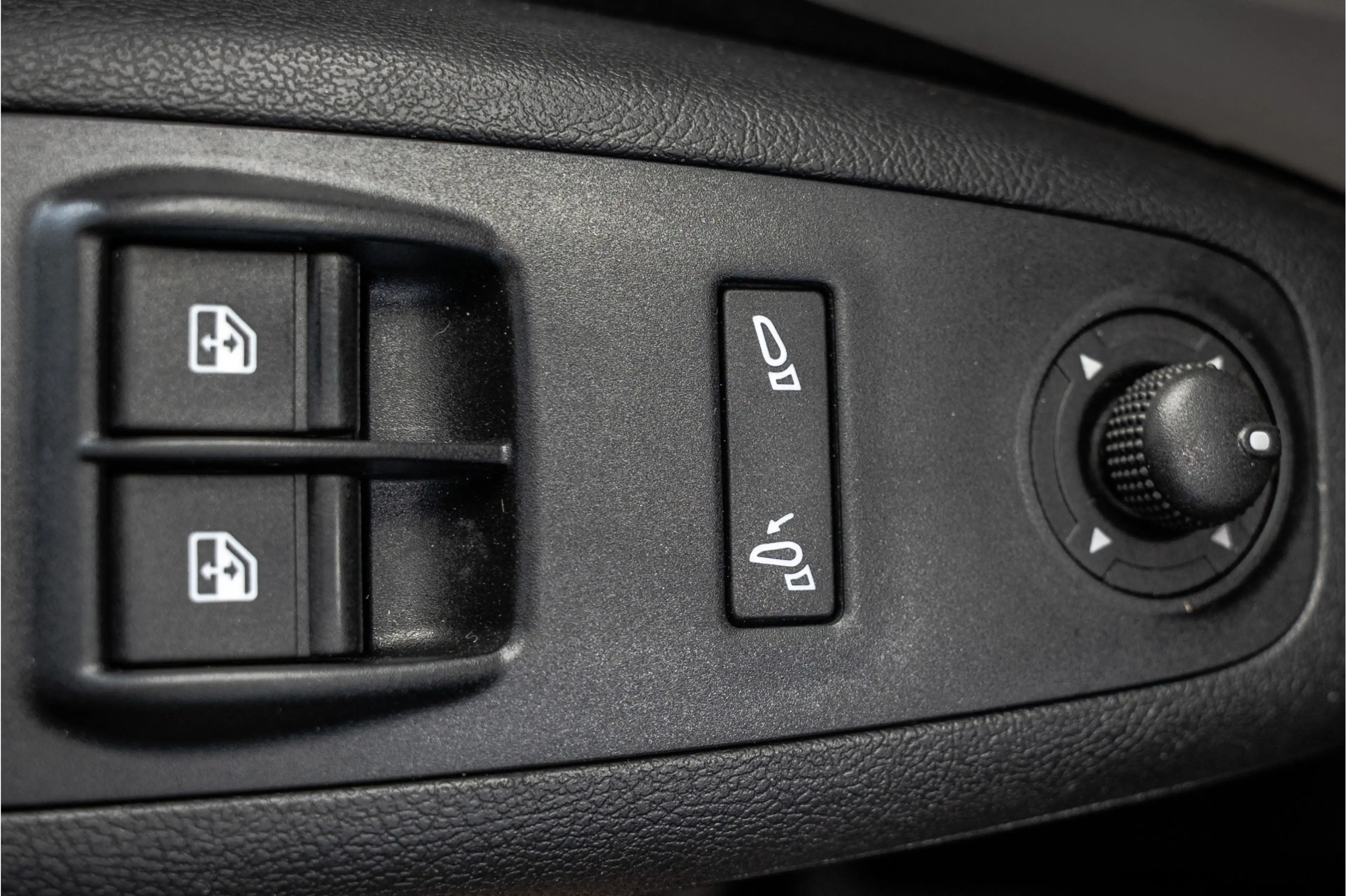 Peugeot Boxer 2.2 BlueHDi 140 L2H2 | 140 PK | 3-Zits | Cruise | — photo 25