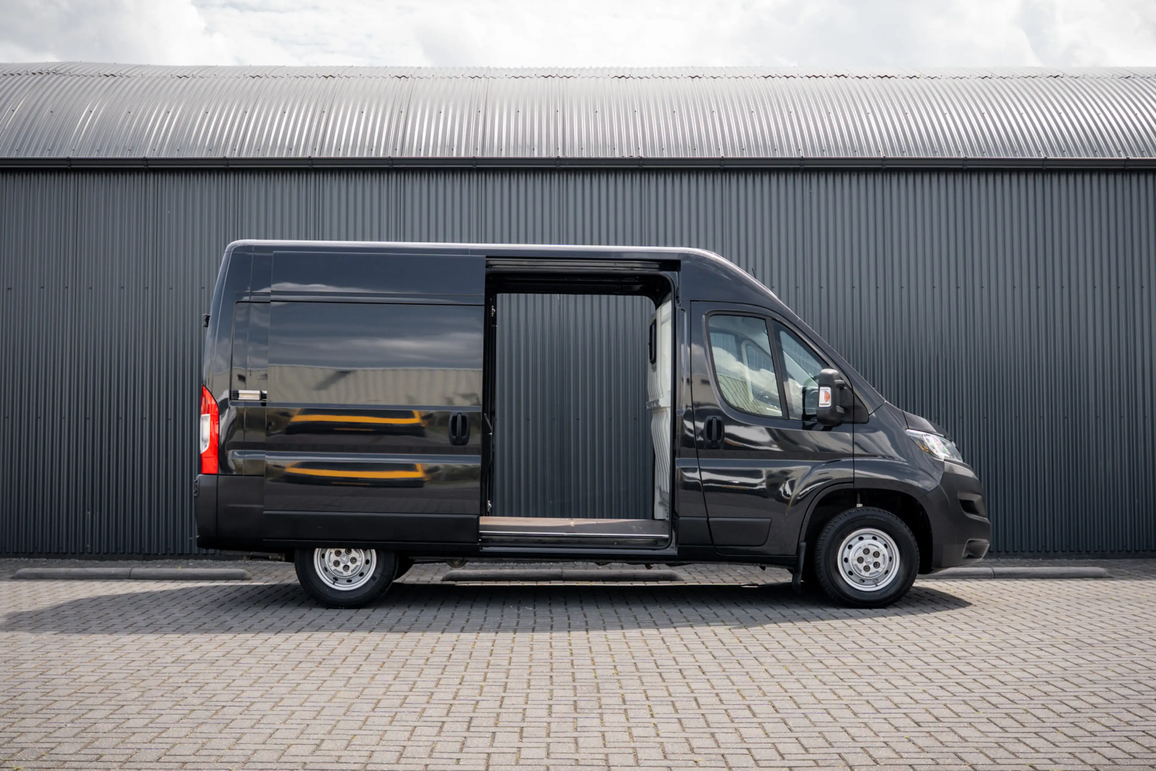 Peugeot Boxer 2.2 BlueHDi 140 L2H2 | 140 PK | 3-Zits | Cruise | — photo 8