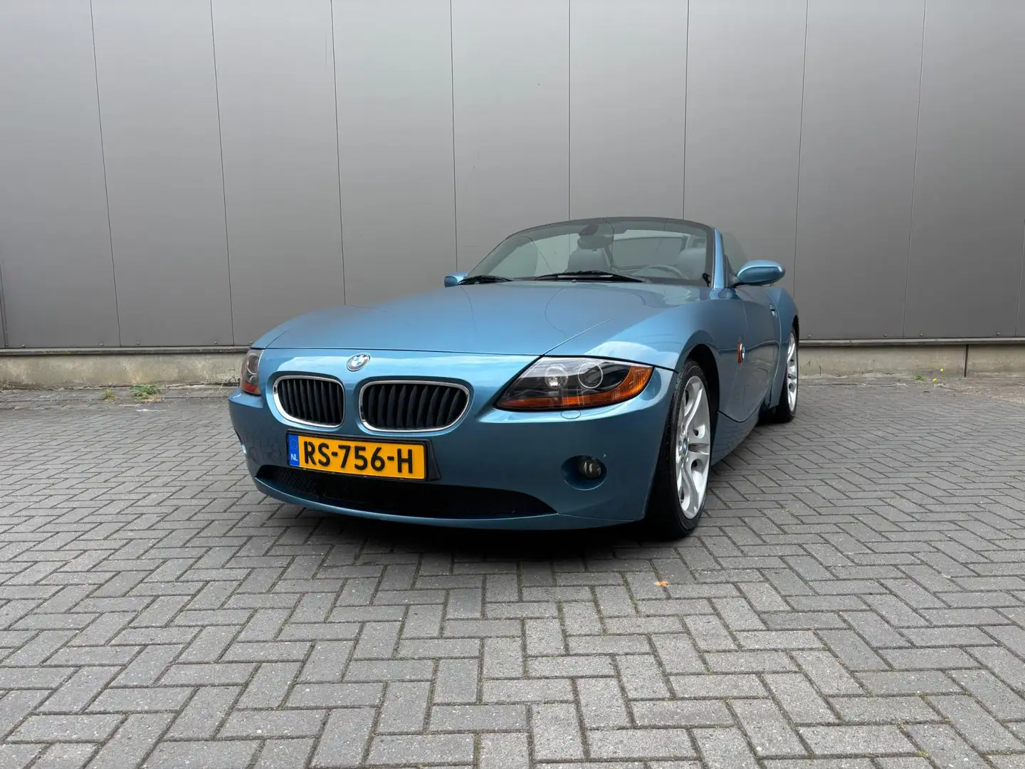 BMW Z4 Roadster 2.2i Blauw - 1