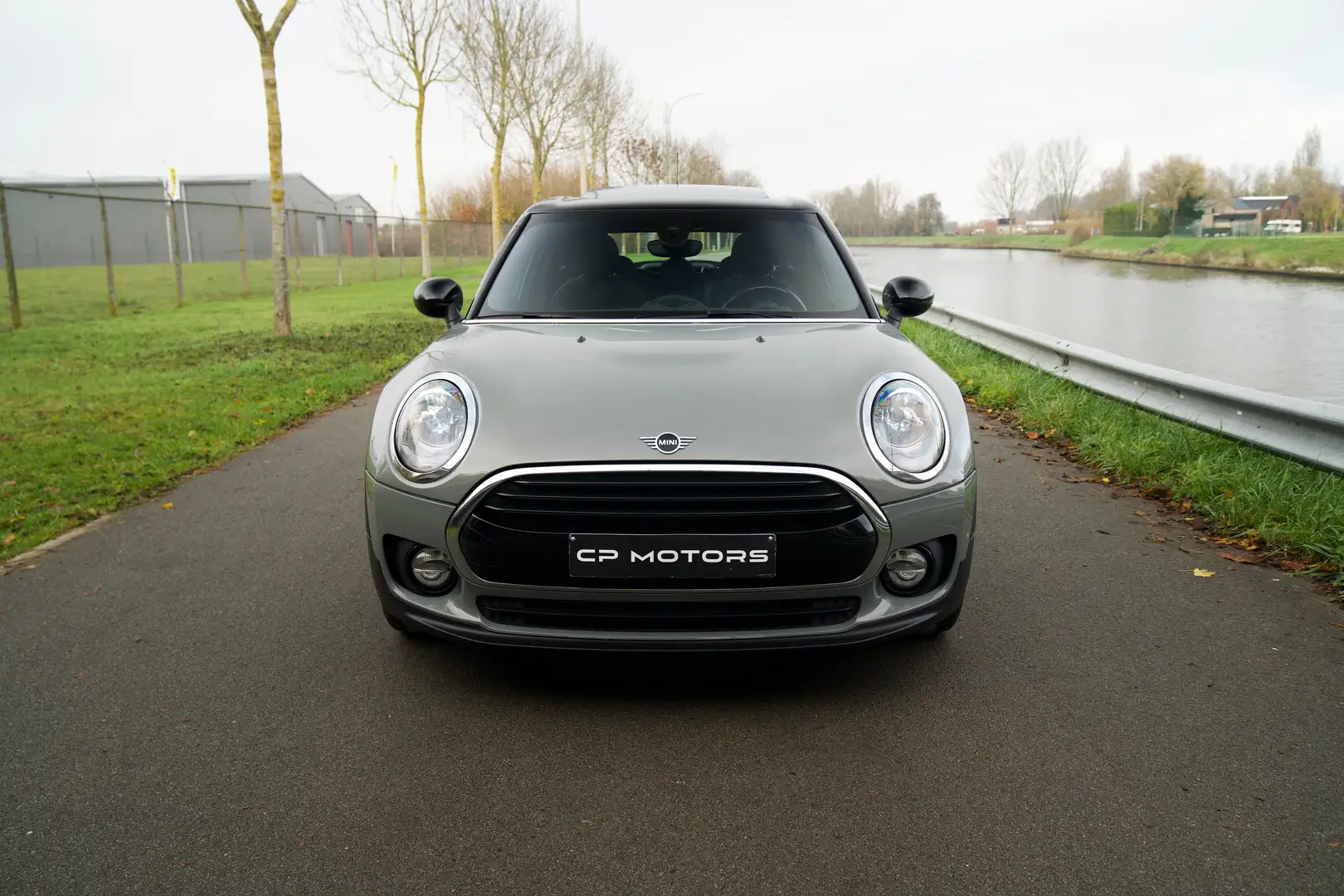 MINI Cooper Clubman AUTOMAAT | PANO | PDC | MOONWALK GREY | AIRCO Gris - 2
