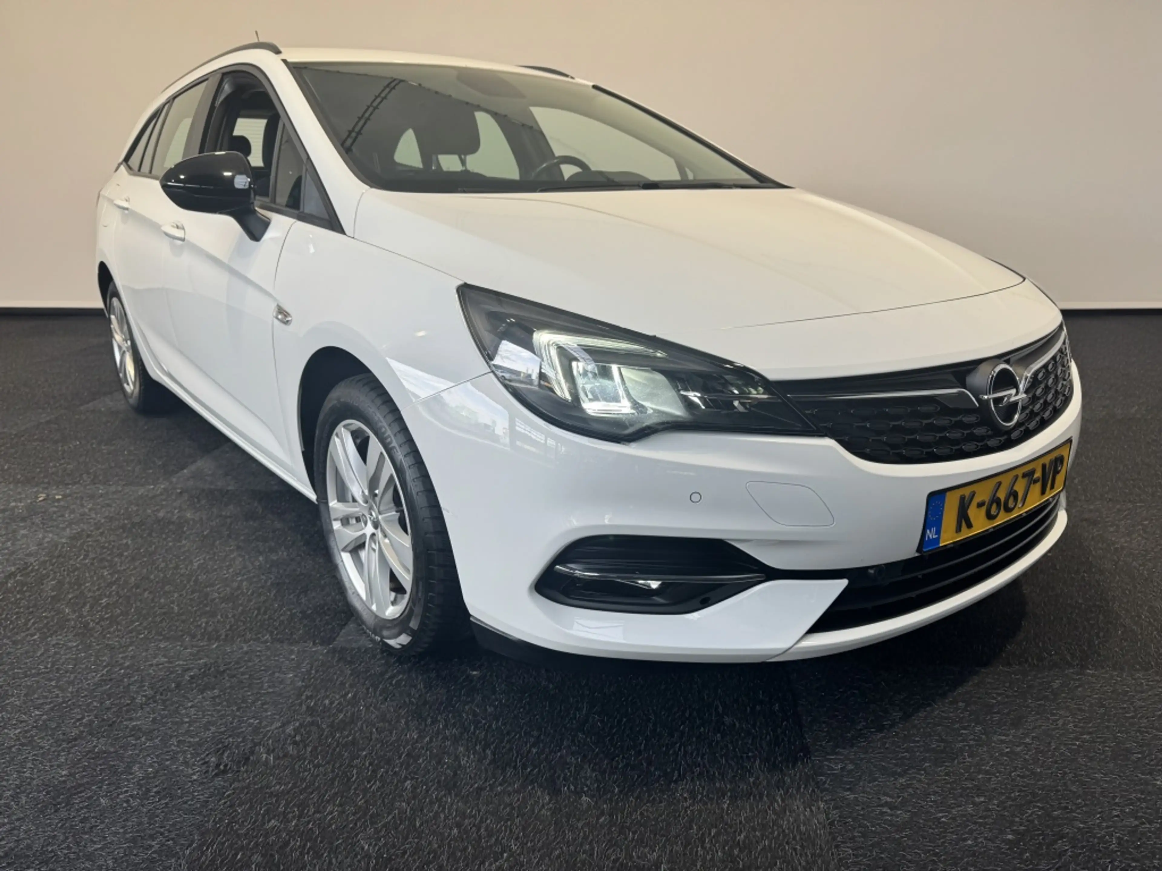 Opel Astra Sports Tourer export only 1.2 Edition