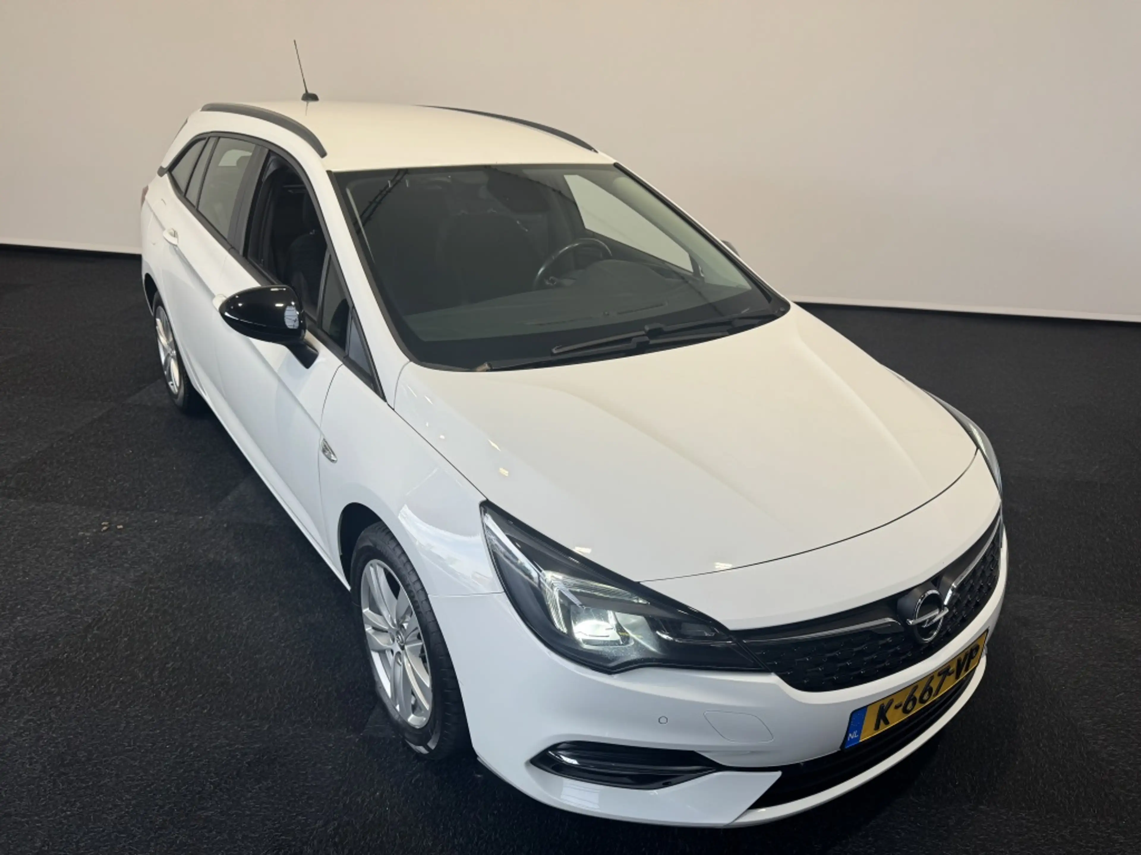 Opel Astra Sports Tourer export only 1.2 Edition — photo 8