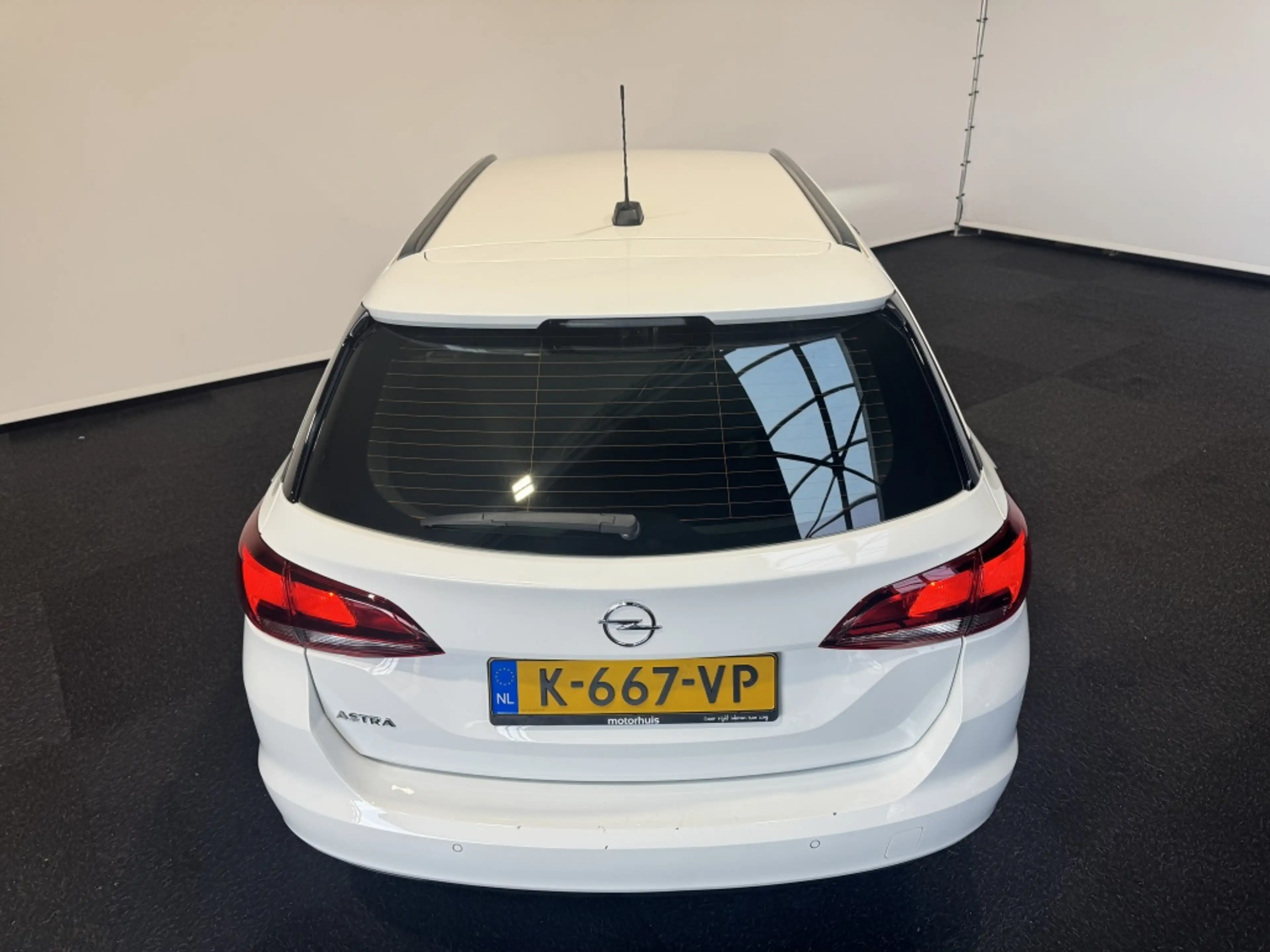 Opel Astra Sports Tourer export only 1.2 Edition — photo 12