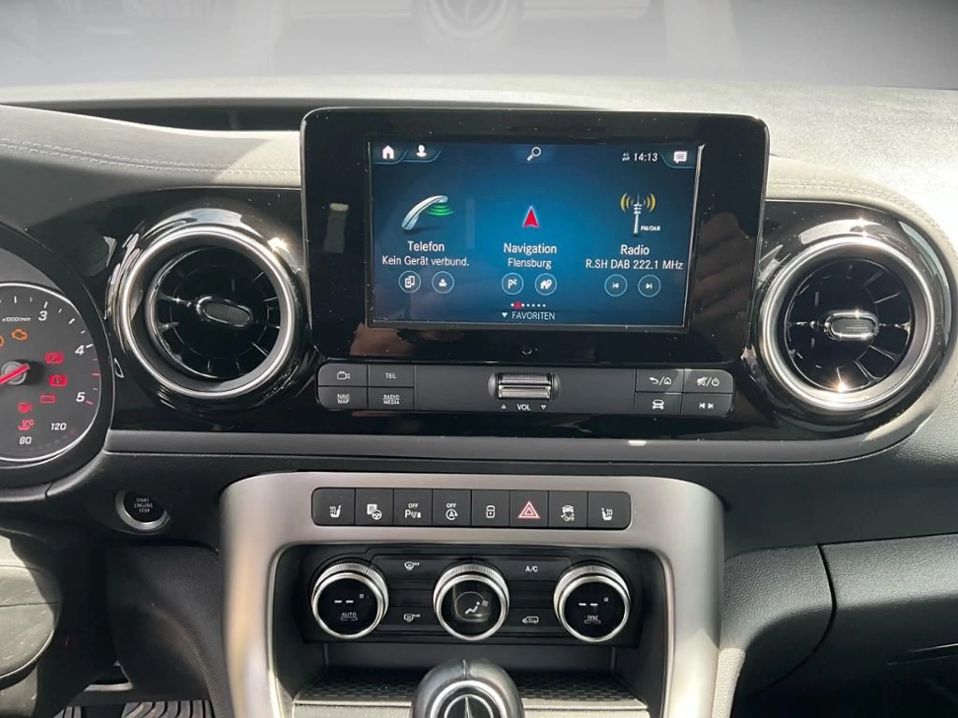 Mercedes-Benz T-Class T 180 d PROGRESSIVE Standard 2xKlima AHK AUT LED — photo 13
