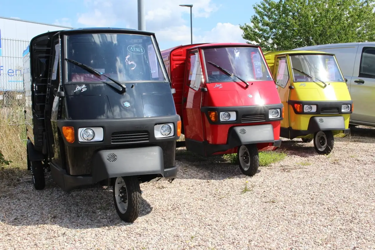 Piaggio Ape 2025