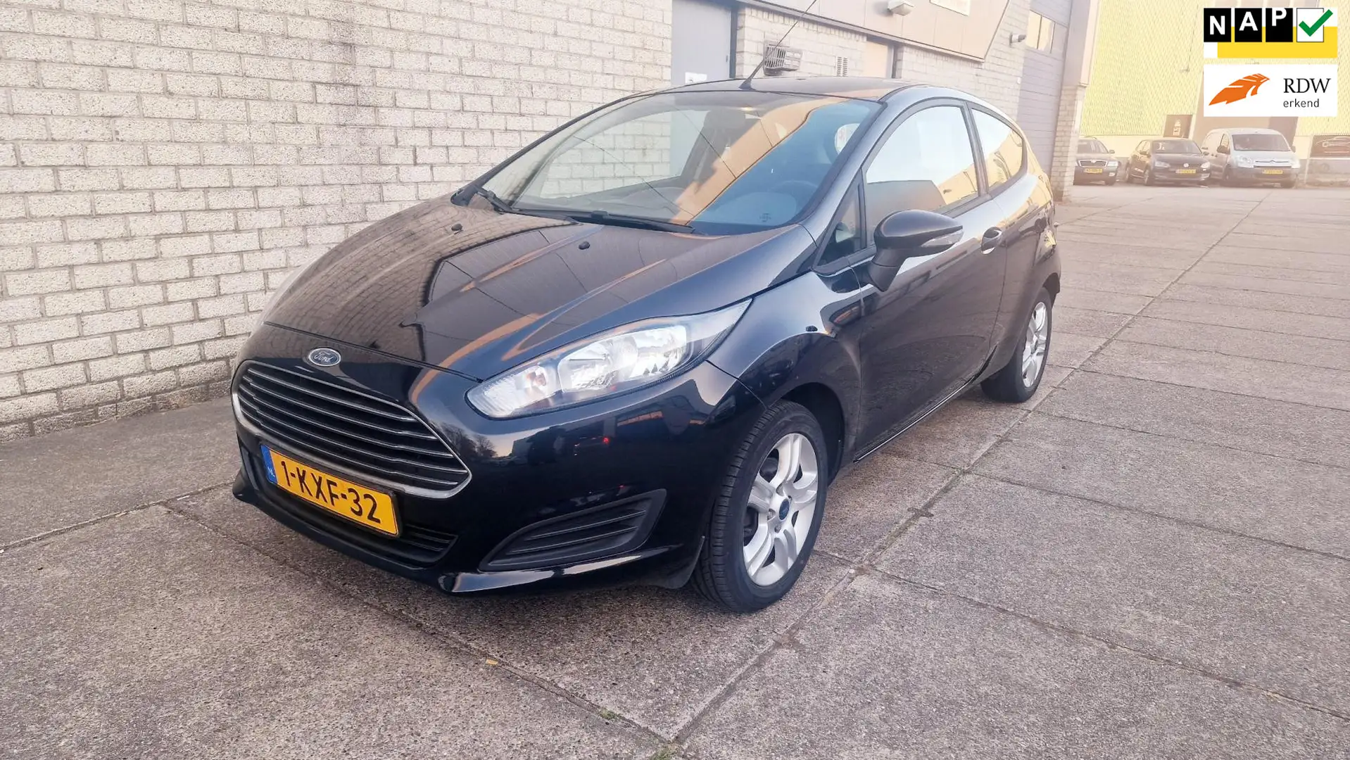 Ford Fiesta 1.0 Style 1ste eigenaar Airco NAP Negro - 1