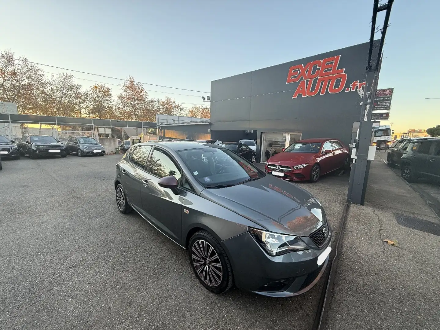 SEAT Ibiza 1.2 TSI 90 ch Style - 1