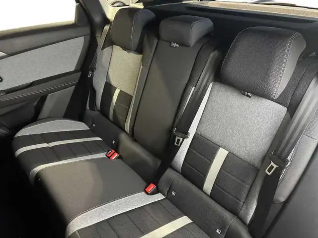 Opel Grandland view 9