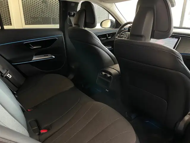 Mercedes-Benz E 300 de 4MATIC Limousine Navi Digital Light Ansicht 29