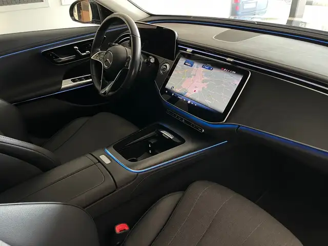 Mercedes-Benz E 300 de 4MATIC Limousine Navi Digital Light Ansicht 30