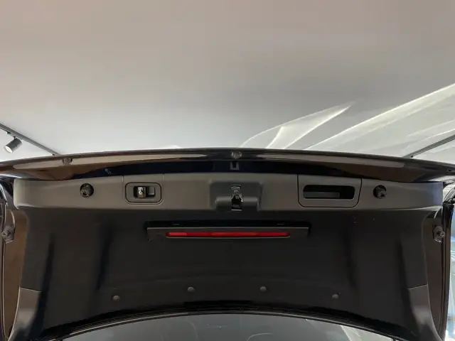 Mercedes-Benz E 300 de 4MATIC Limousine Navi Digital Light Ansicht 26