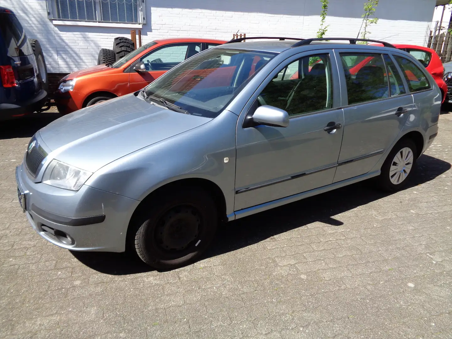 Skoda Fabia 1.4 *Schiebedach* TÜV 07/26 Silber - 2