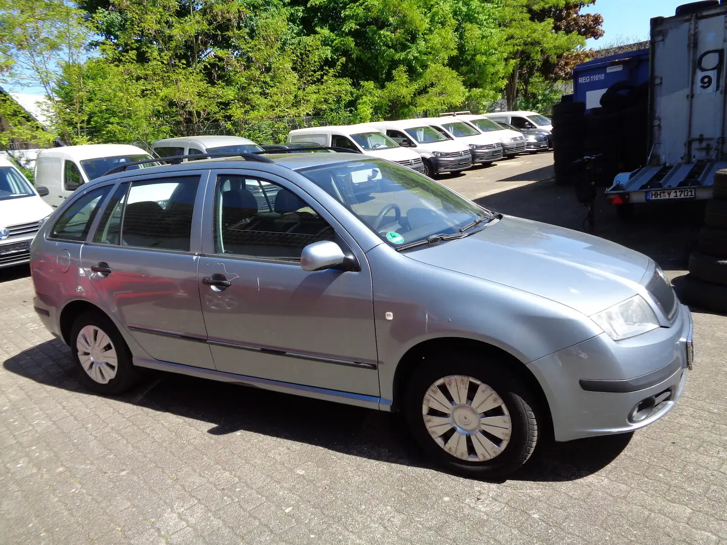 Skoda Fabia 1.4 *Schiebedach* TÜV 07/26 Silber - 1