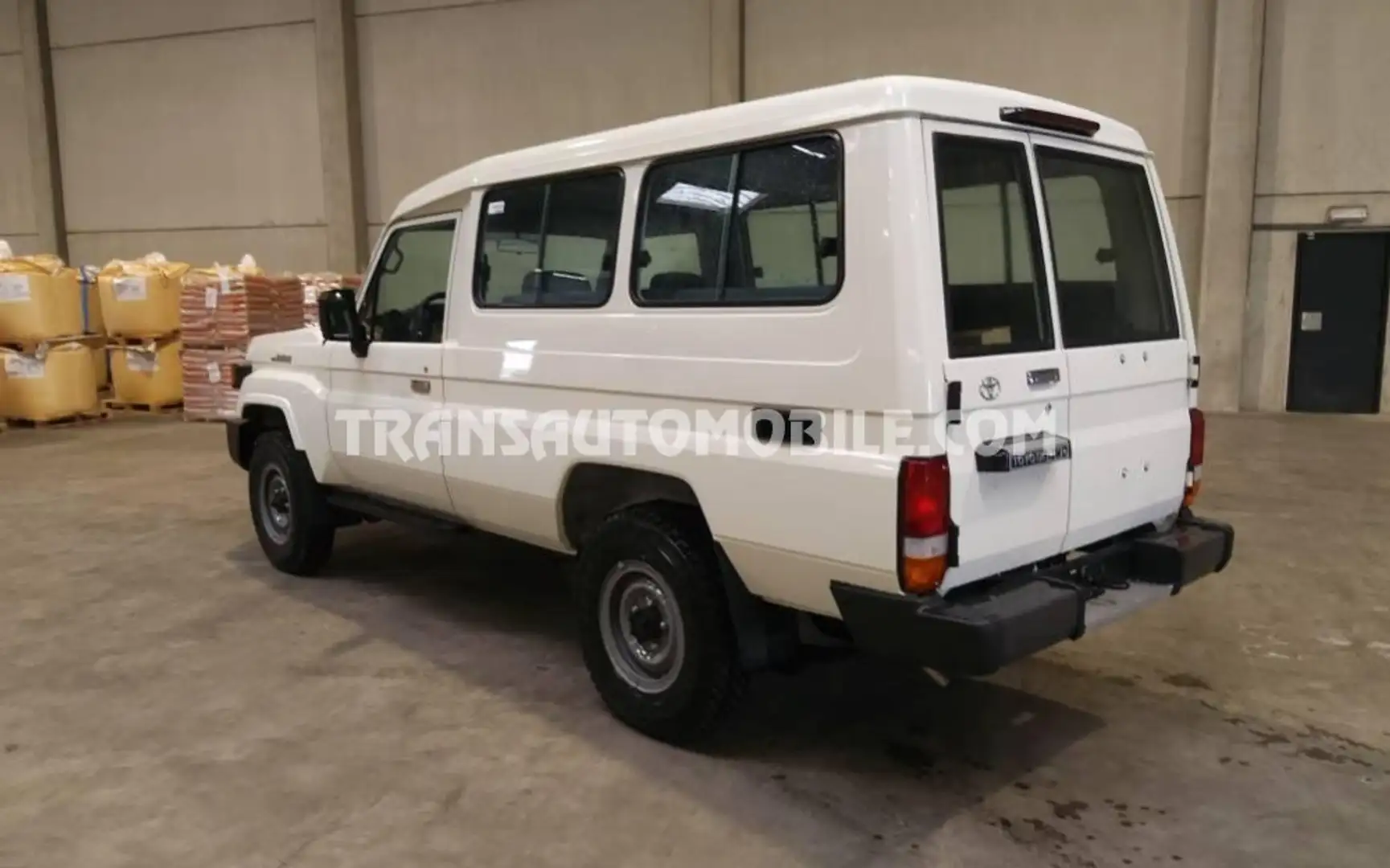 Toyota Land Cruiser Metal top HZJ 78 - EXPORT OUT EU TROPICAL VERSION  Blanco - 2