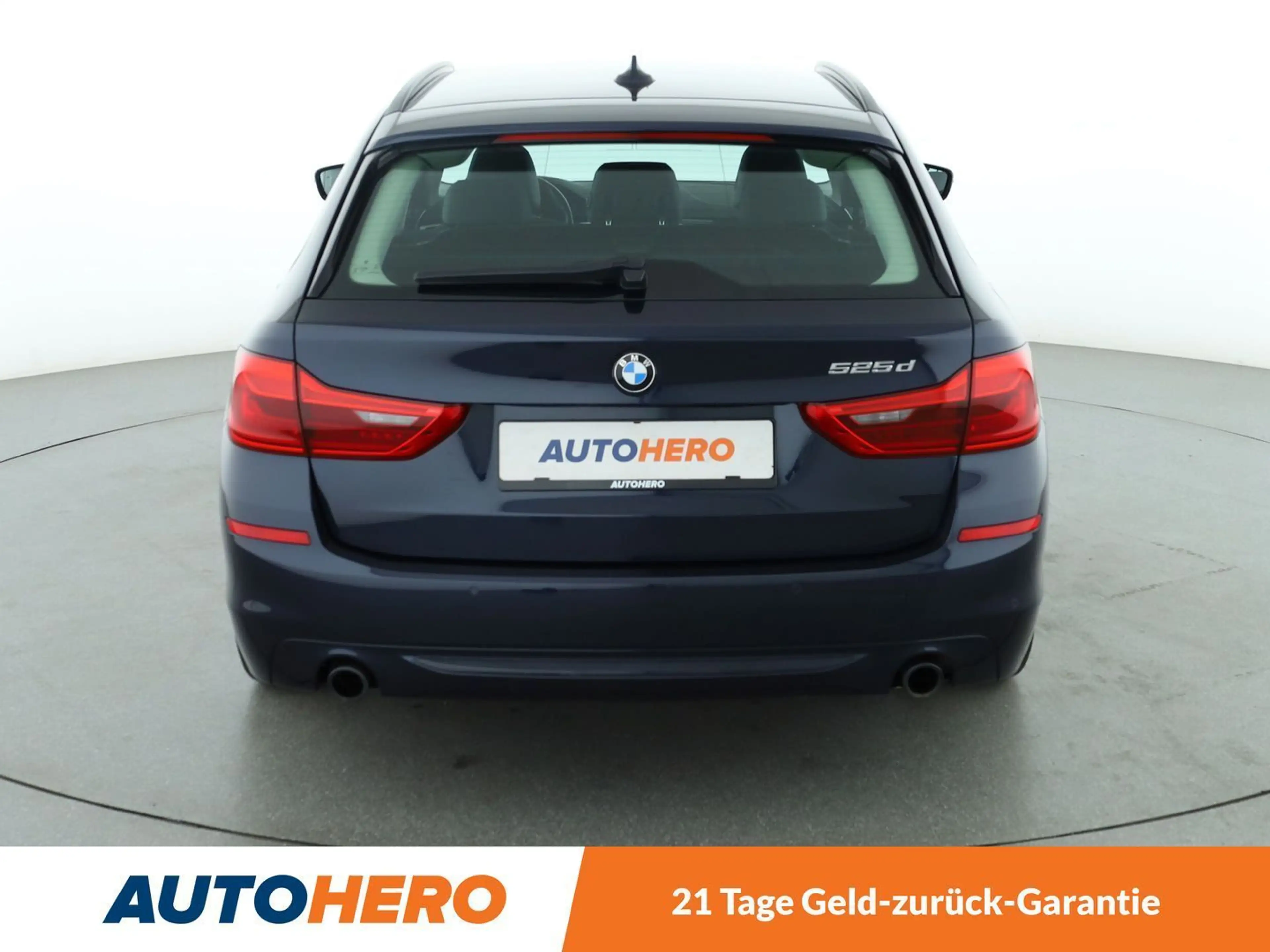 BMW 525 525d Sport Line Aut.*NAVI*LED*PDC*SHZ*ACC* — photo 5