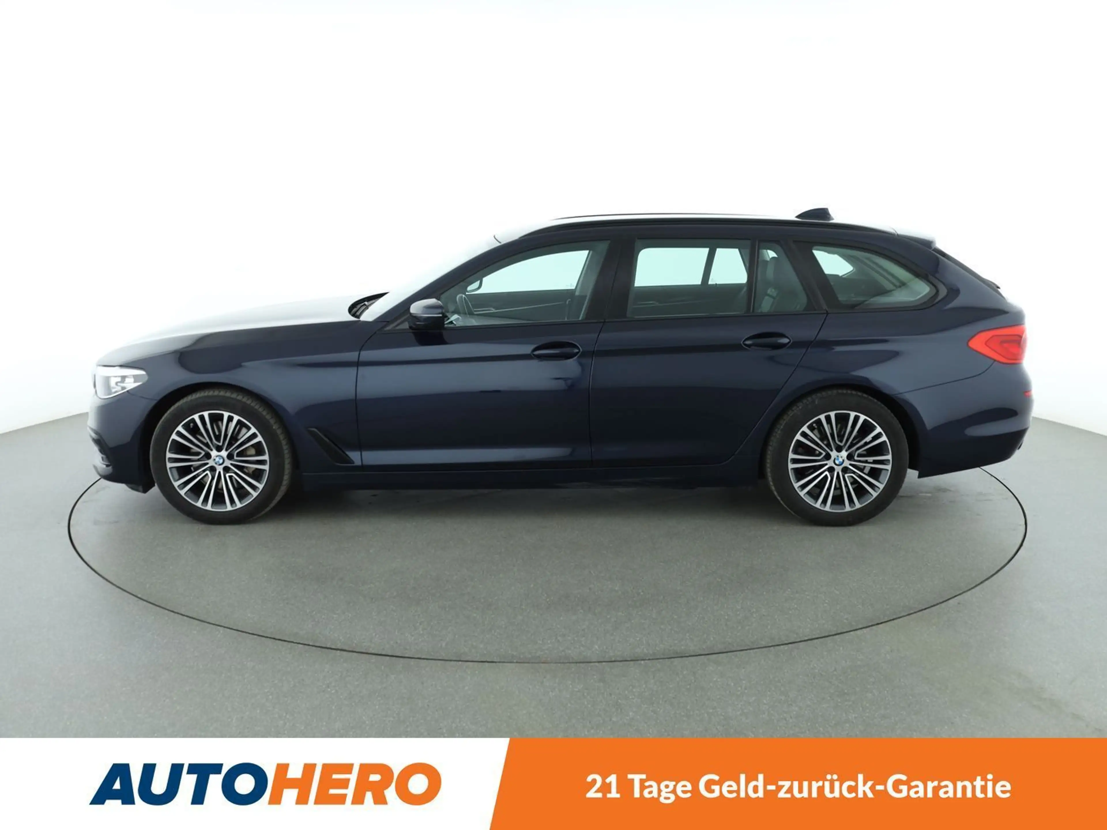 BMW 525 525d Sport Line Aut.*NAVI*LED*PDC*SHZ*ACC* — photo 3