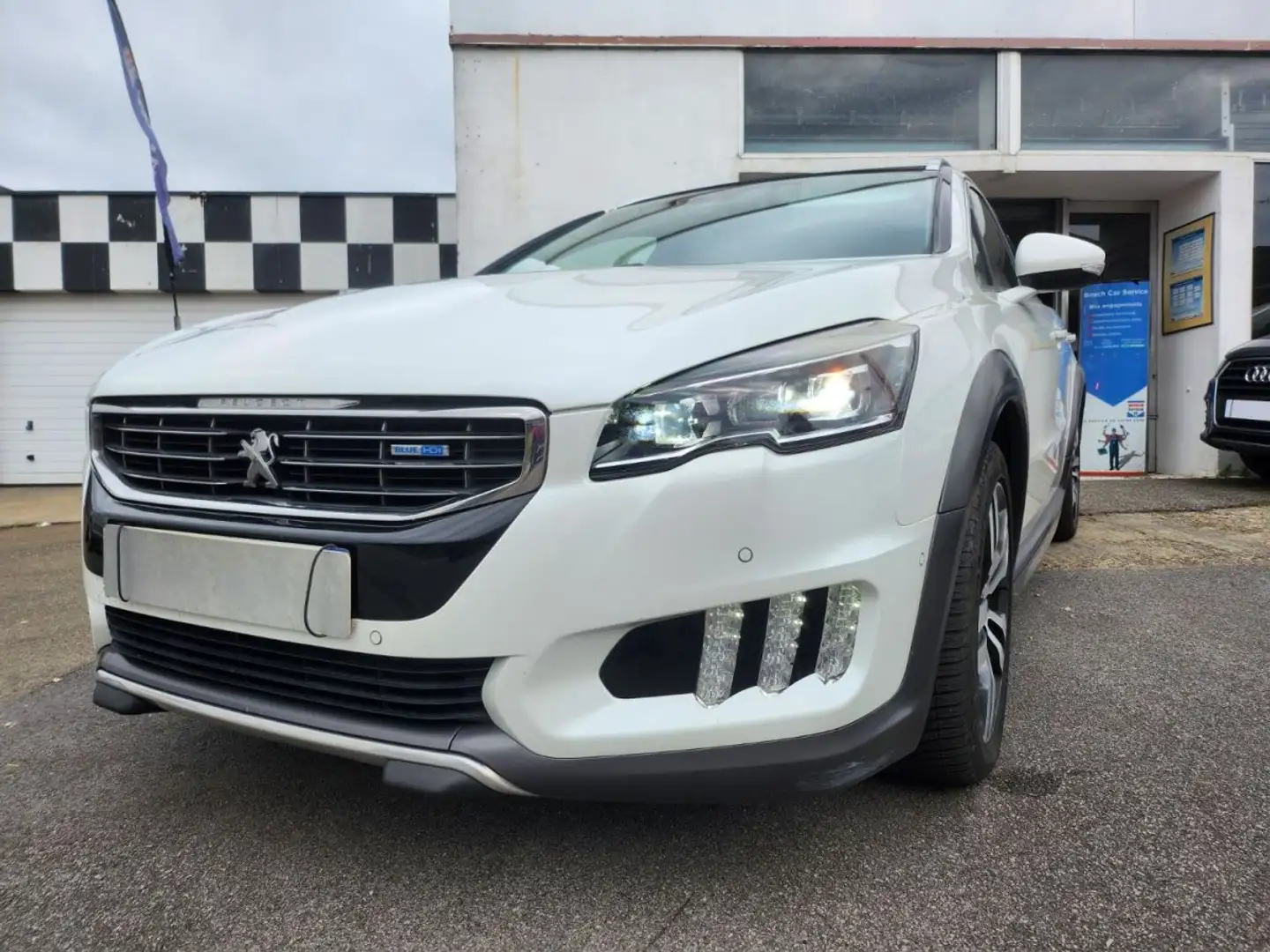 Peugeot 508 PEUGEOT 508 RXH EAT6 HDI 180cv bijela - 1