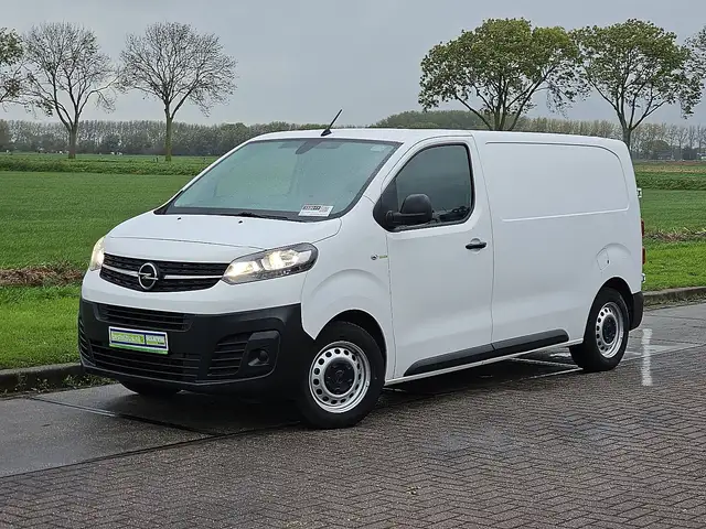 Opel Vivaro 1.5 CDTI L2H1 Edition Airco Euro6 NAP 102Pk 3-Zits
