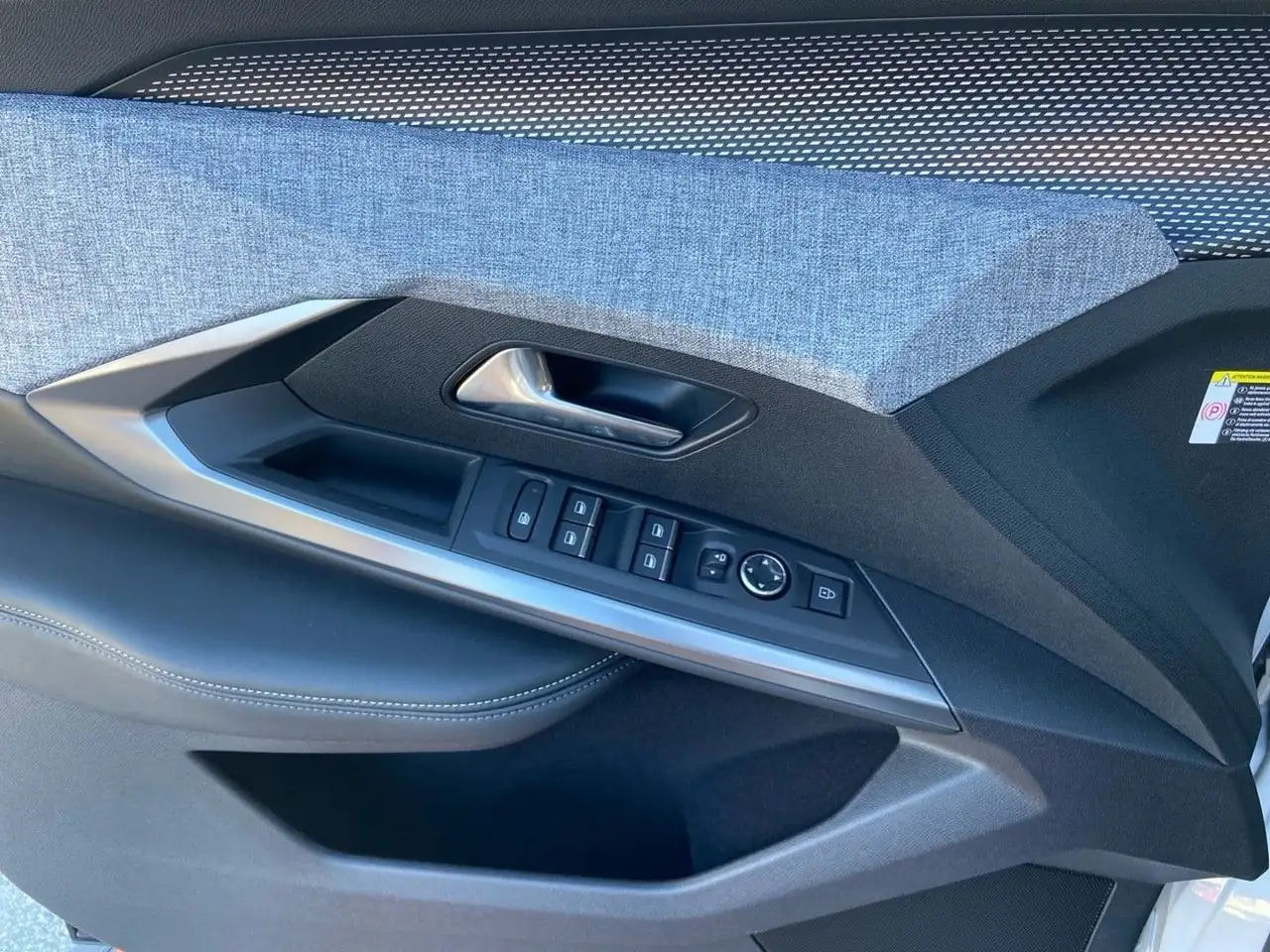 Peugeot 3008 3008 Hybrid — photo 34