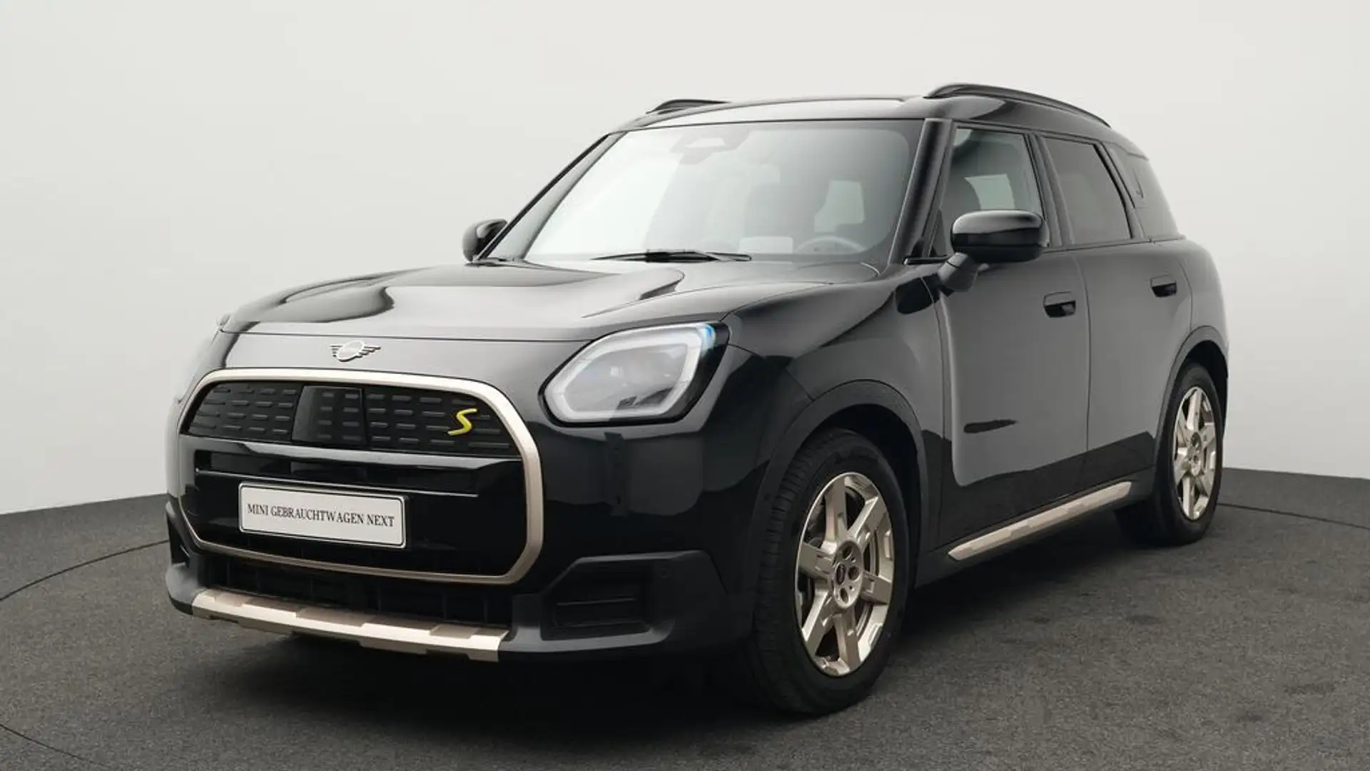 MINI Countryman SE All4 Favoured Trim Noir - 1