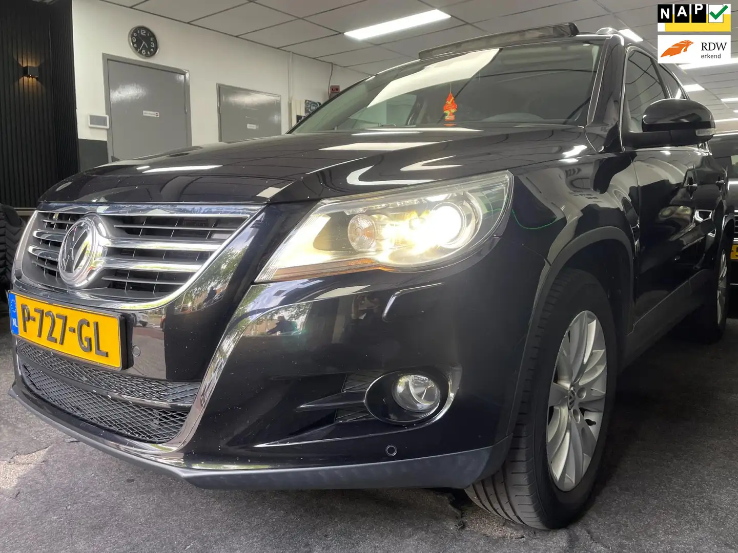 Volkswagen Tiguan 1.4 TSI Trend&Fun 4Motion Noir - 1
