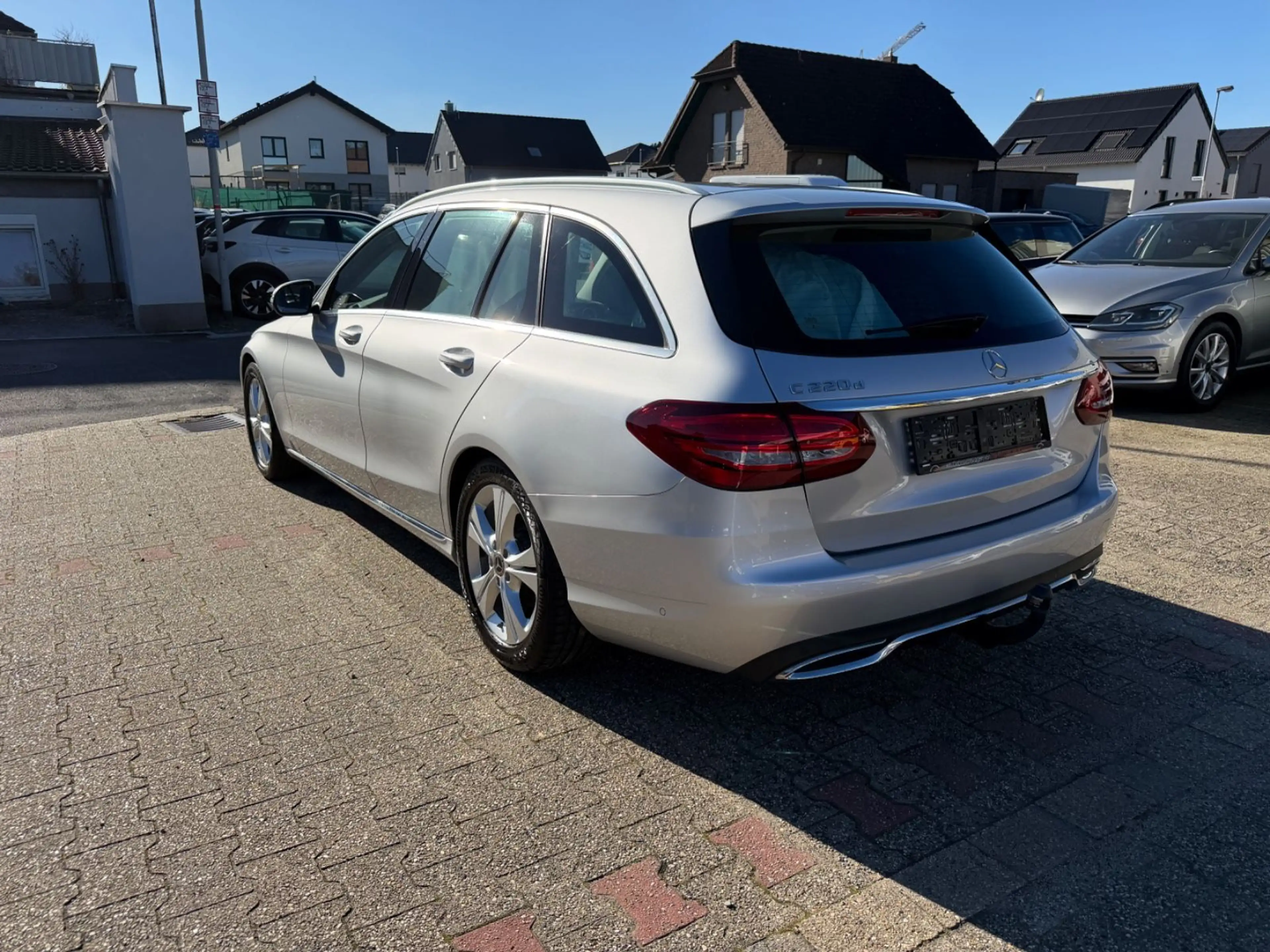 Mercedes-Benz C 220 d Avantgarde T-Modell PDC 6-Gang — photo 7