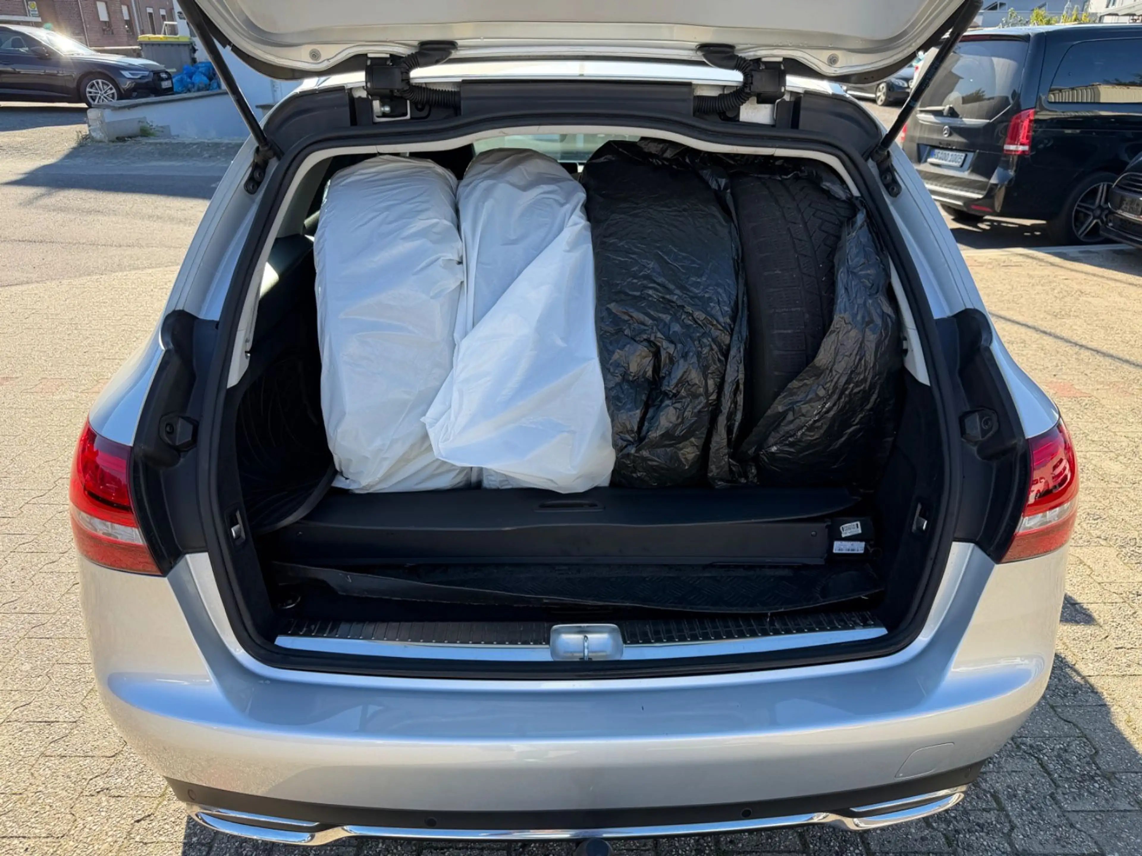 Mercedes-Benz C 220 d Avantgarde T-Modell PDC 6-Gang — photo 13