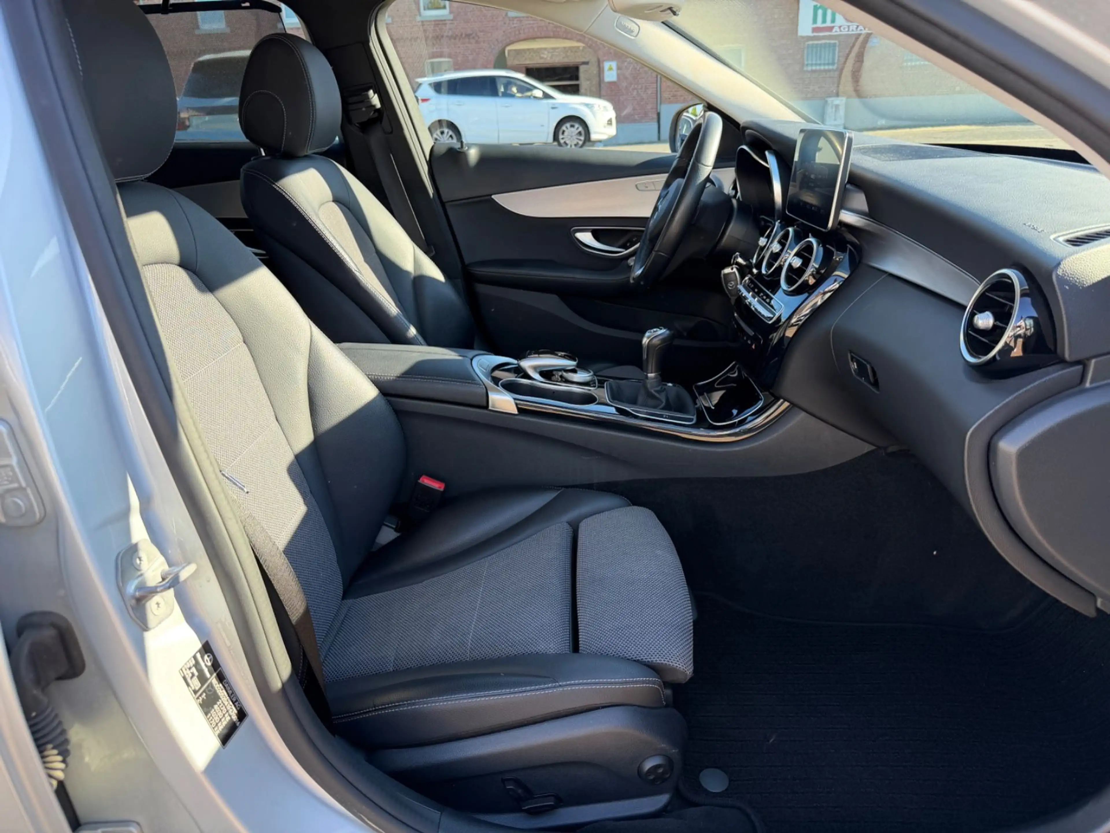 Mercedes-Benz C 220 d Avantgarde T-Modell PDC 6-Gang — photo 14