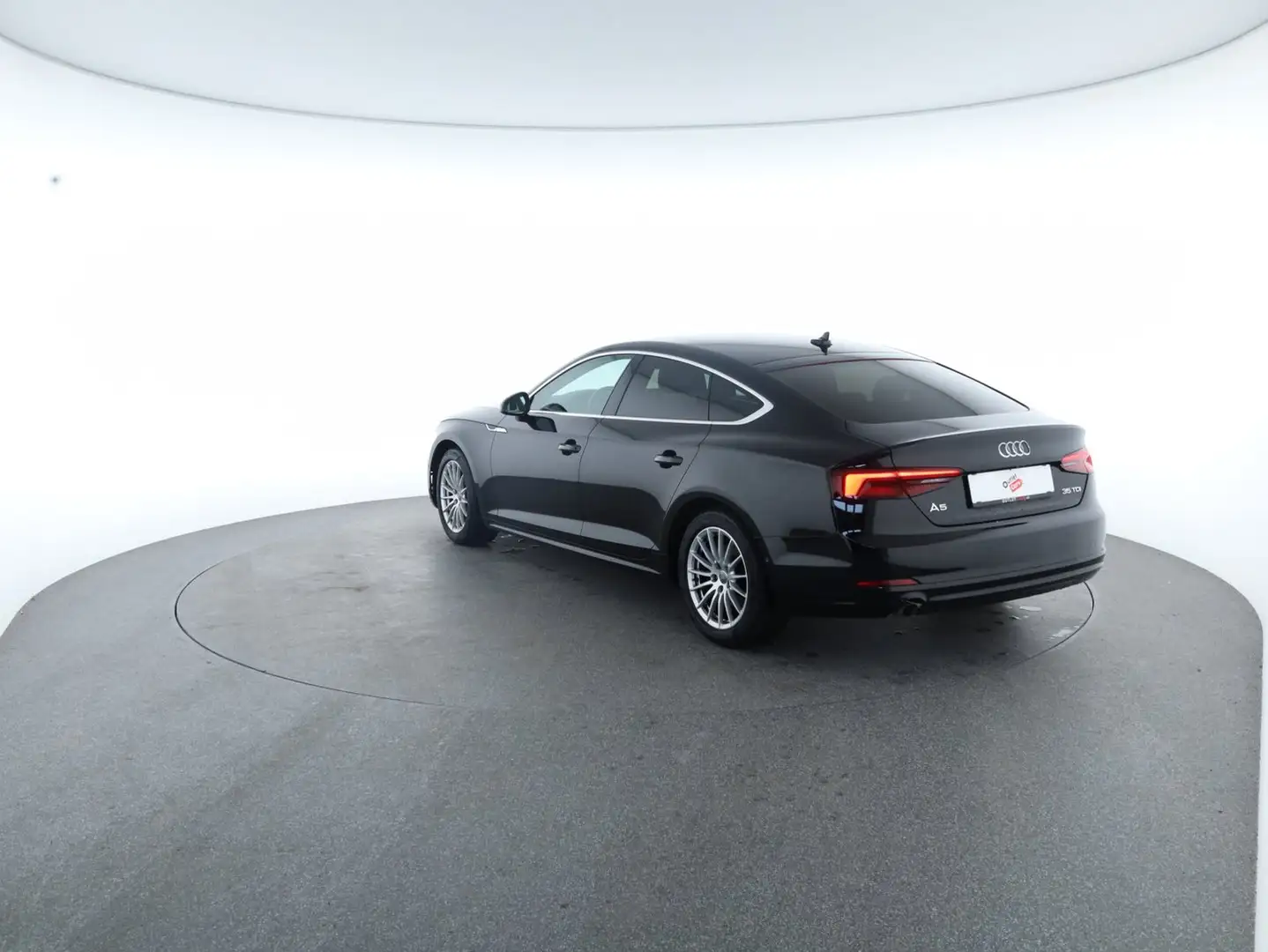 Audi A5 35 TDI Fekete - 2