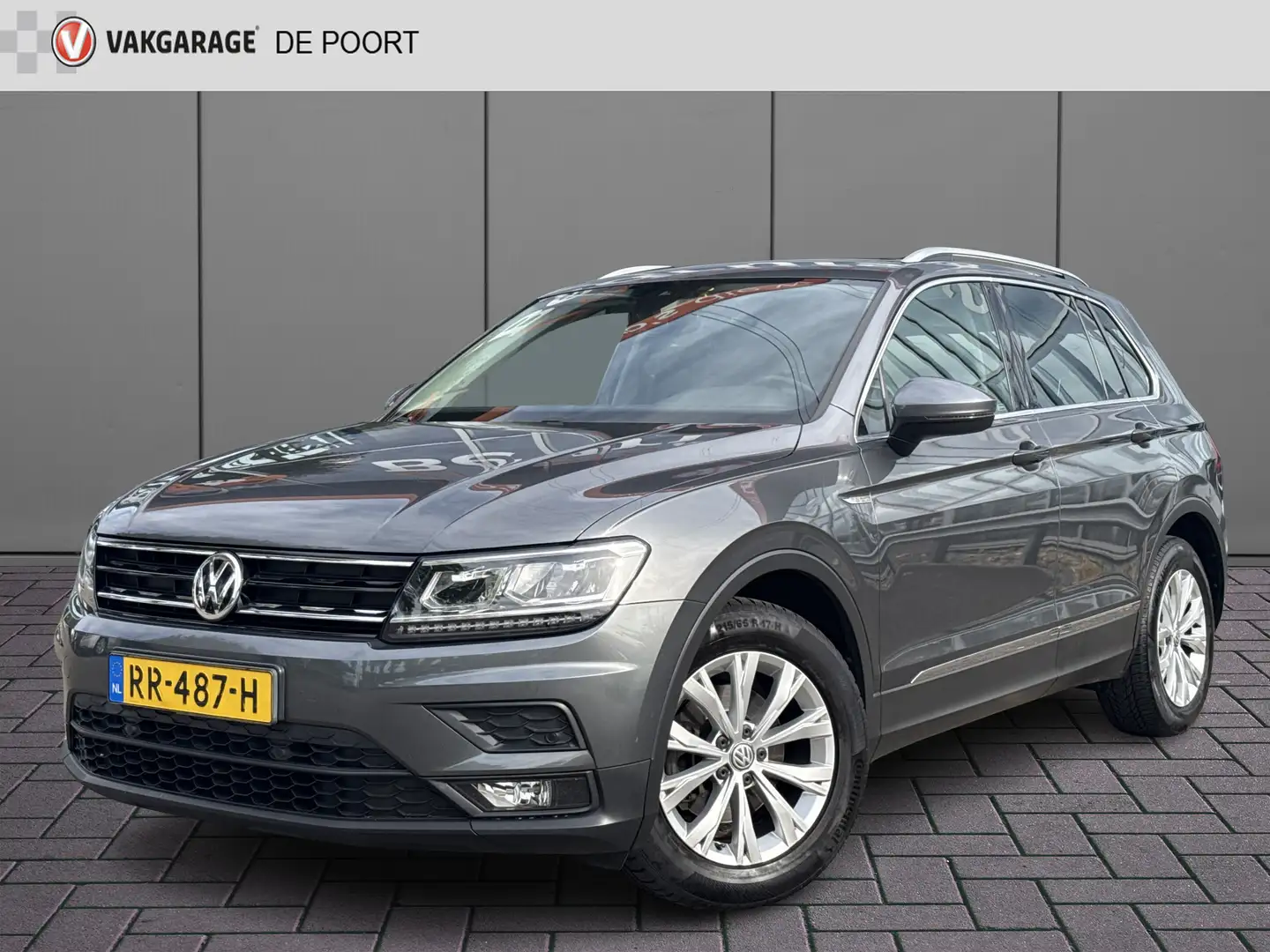 Volkswagen Tiguan 1.4 TSI ACT Comfortline Business | NL- auto | ACC Grijs - 1