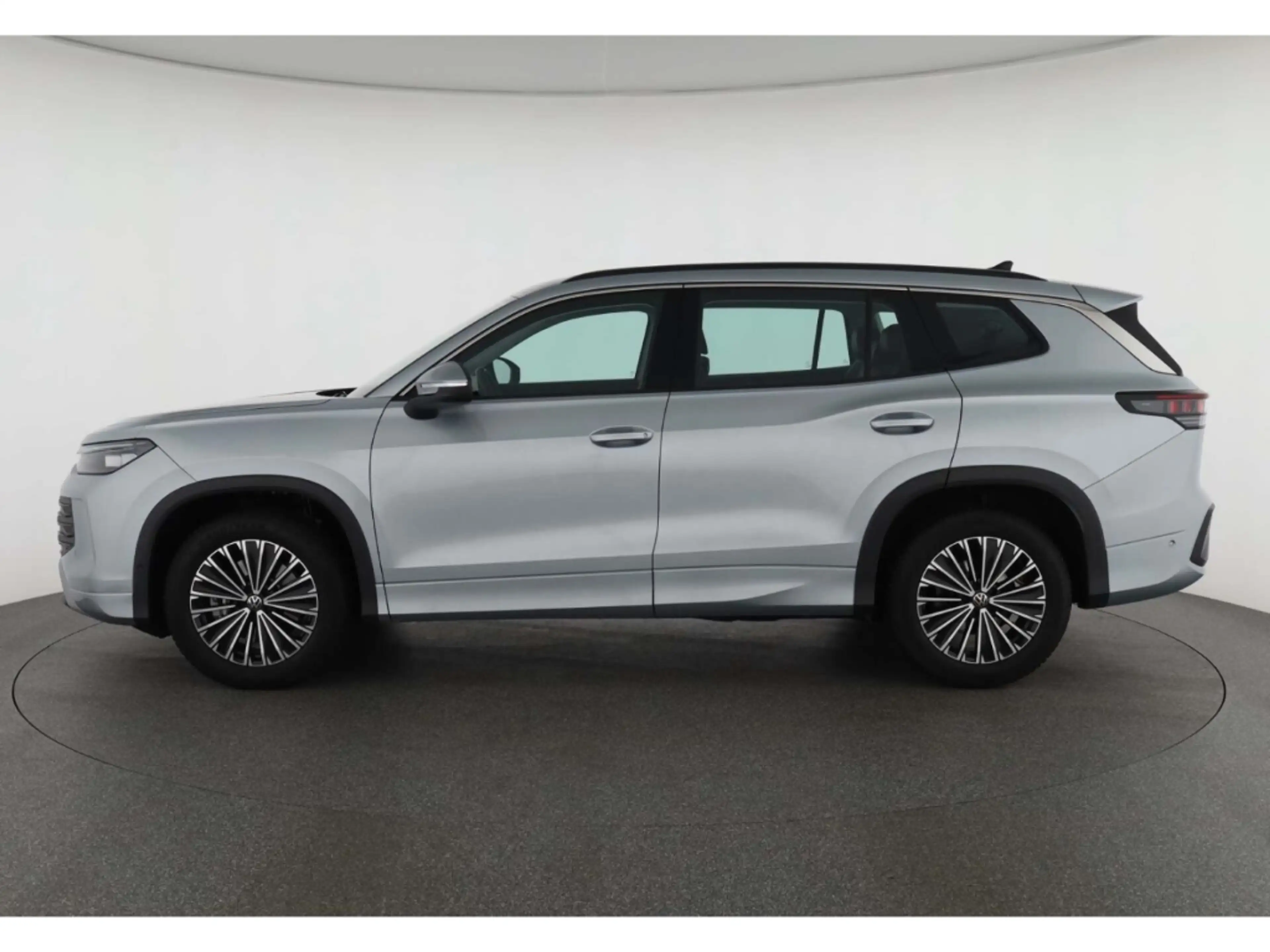 Volkswagen Tayron 1.5 eTSI Life — photo 6