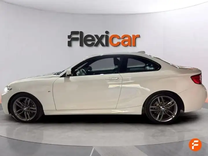 BMW Serie 2 218d (F22) 2019, foto 4