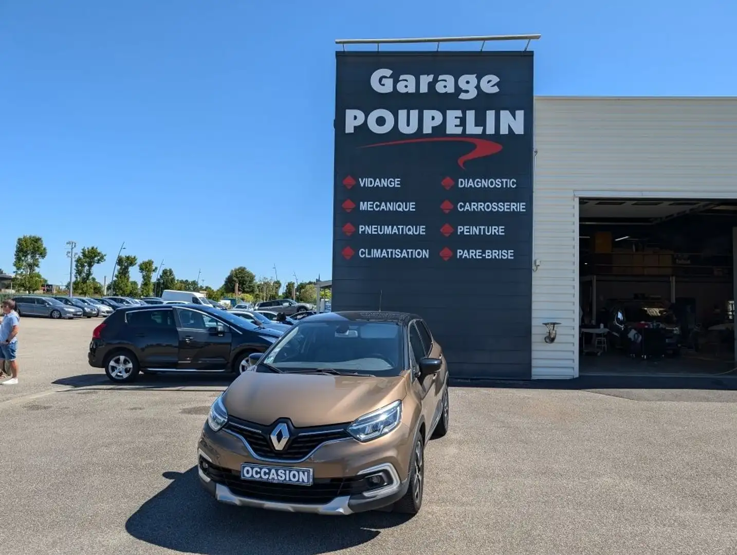 Renault Captur 1.2 TCE 120CH STOP\u0026START ENERGY INTENS EDC EU Brun - 1