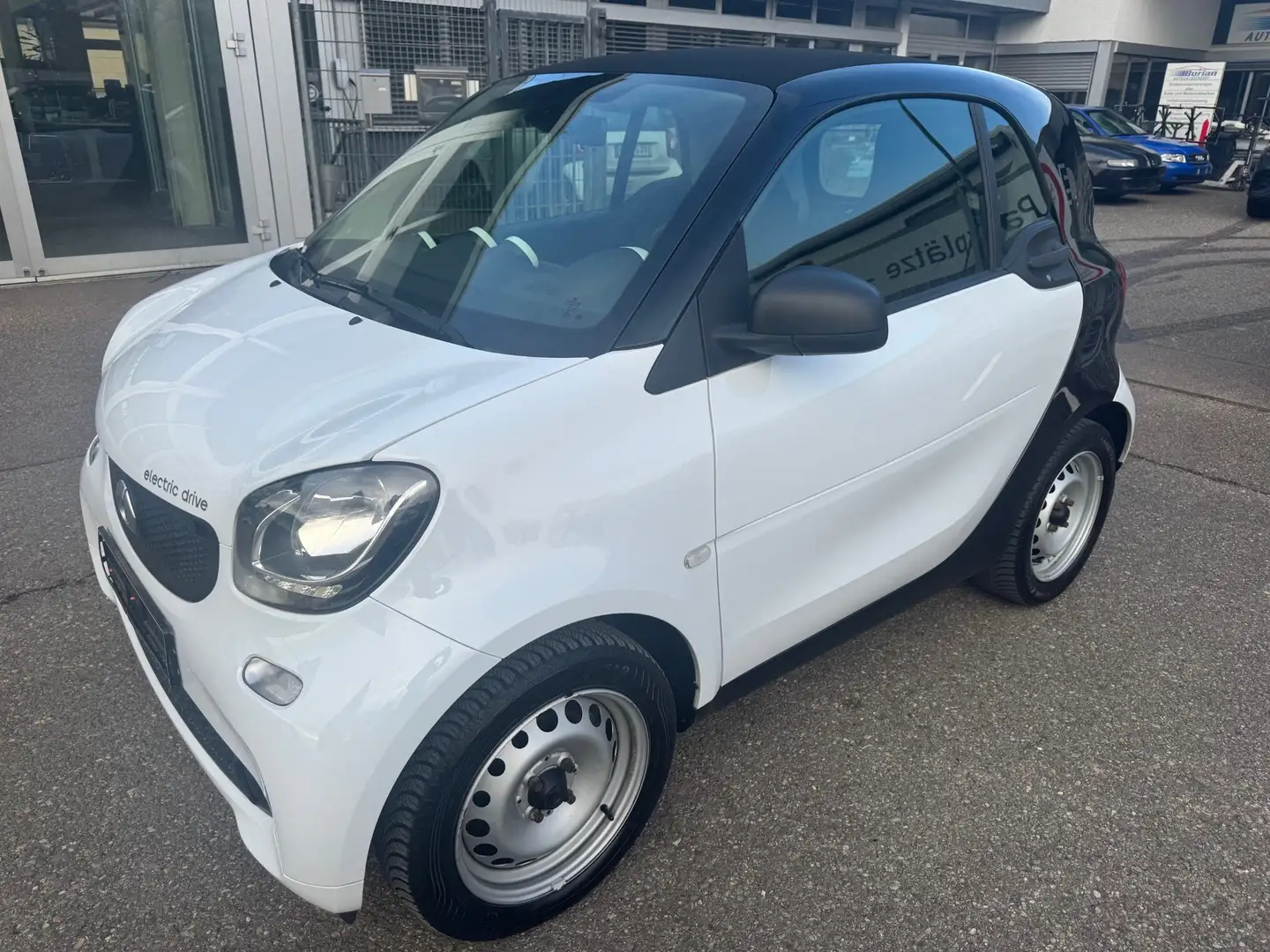 smart forTwo electric drive coupe EQ *TOP-ZUSTAND!!*HU NEU Blanc - 2