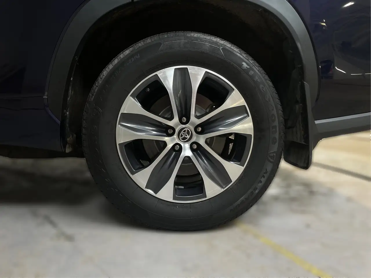 Toyota Highlander снимка Toyota Highlander