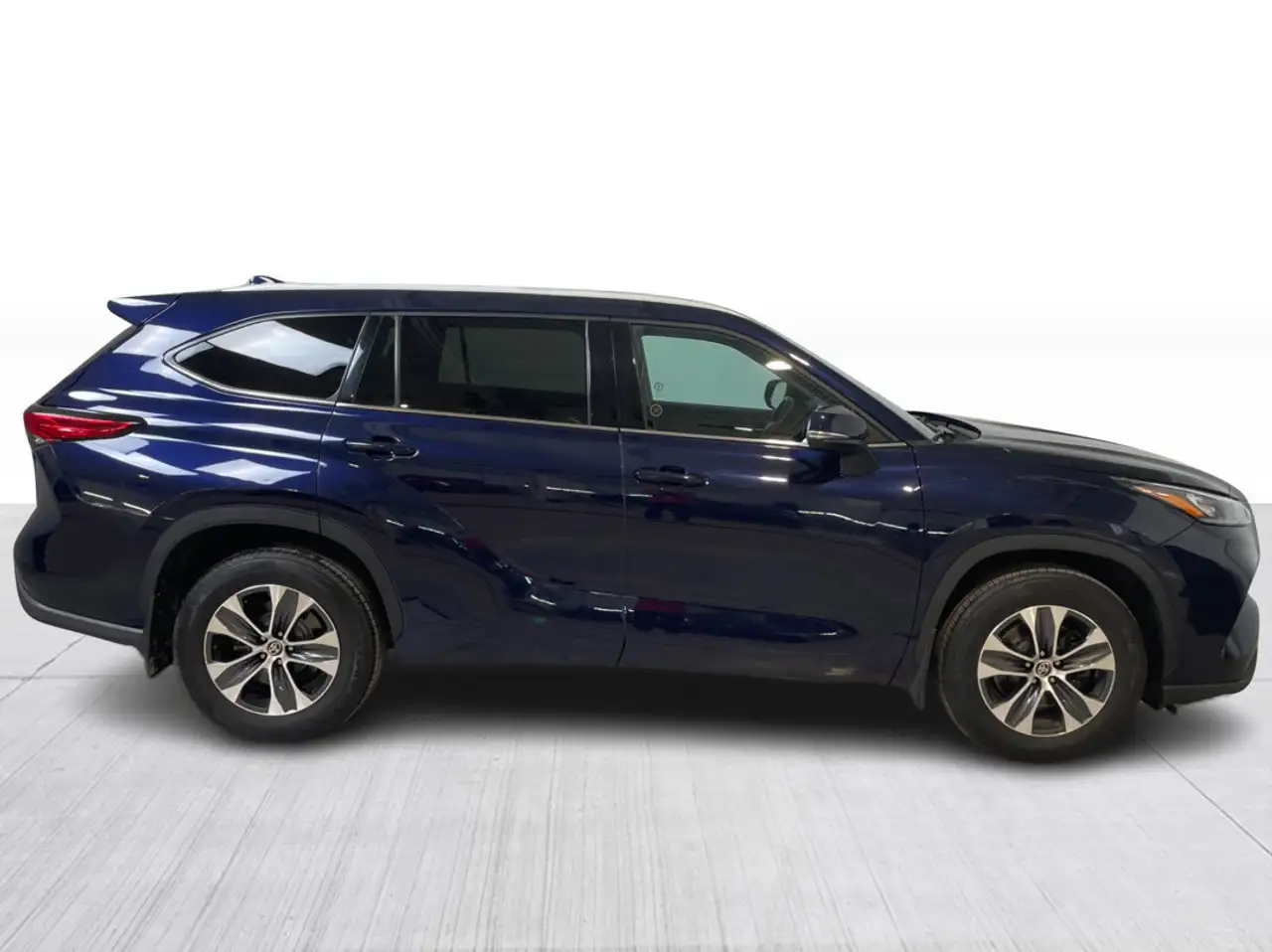 Toyota Highlander снимка Toyota Highlander