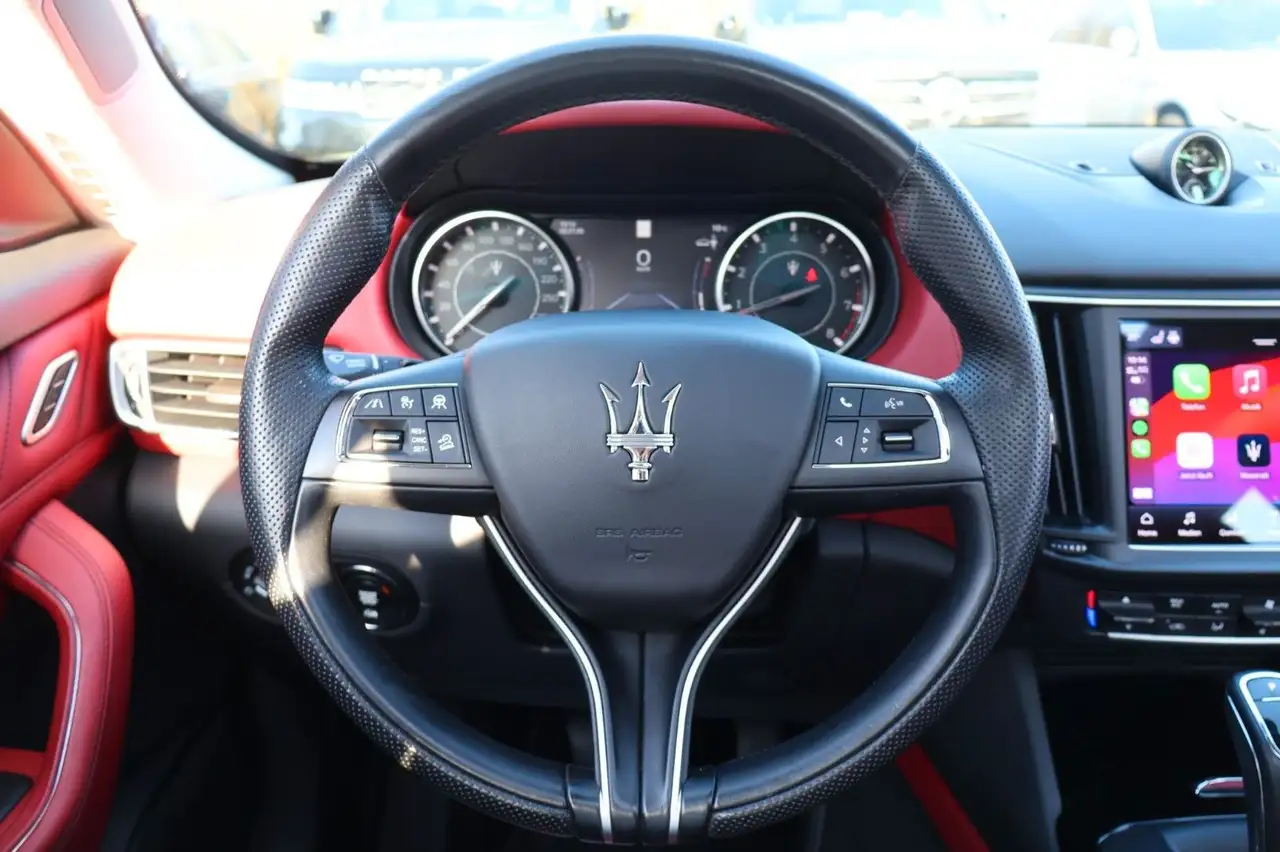 Maserati Levante 2022 — фото 12