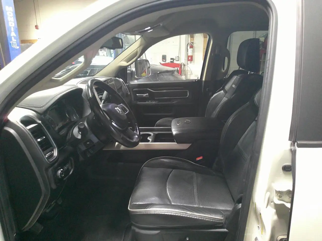 RAM 3500 photo RAM 3500