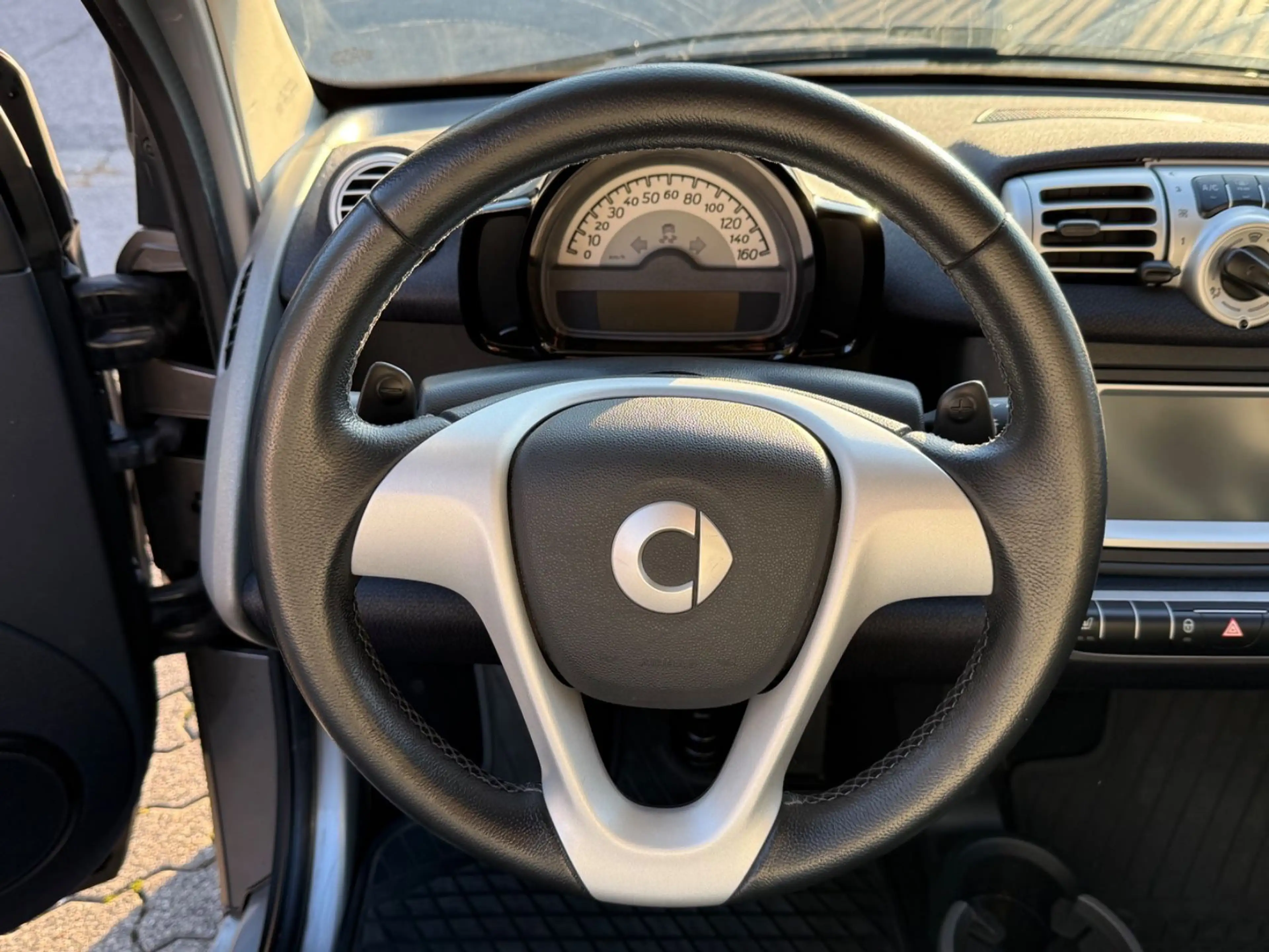 smart forTwo COUPÉ 1.0 TURBO PASSION *SERVICE+TÜV NEU* — photo 14