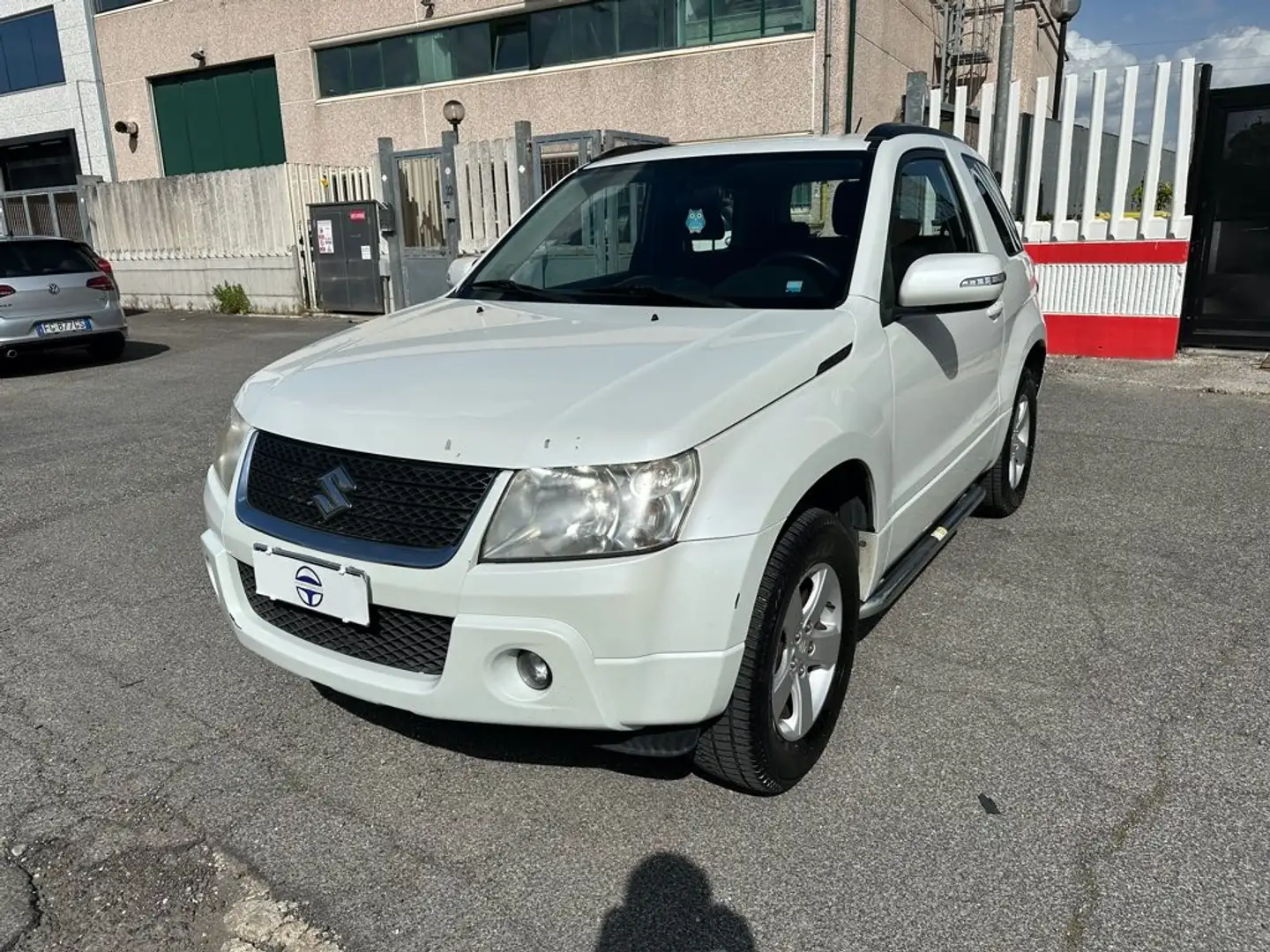 Suzuki Grand Vitara 1.6 16V 3 porte Offroad Blanc - 1