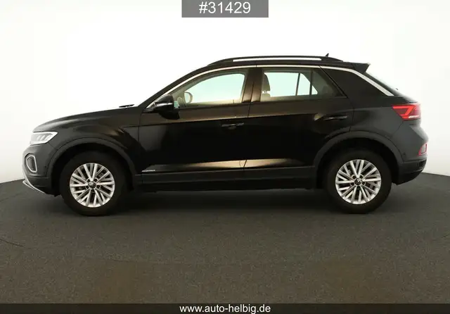 Volkswagen T-Roc view 2