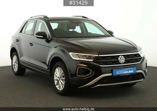 Volkswagen T-Roc view 8